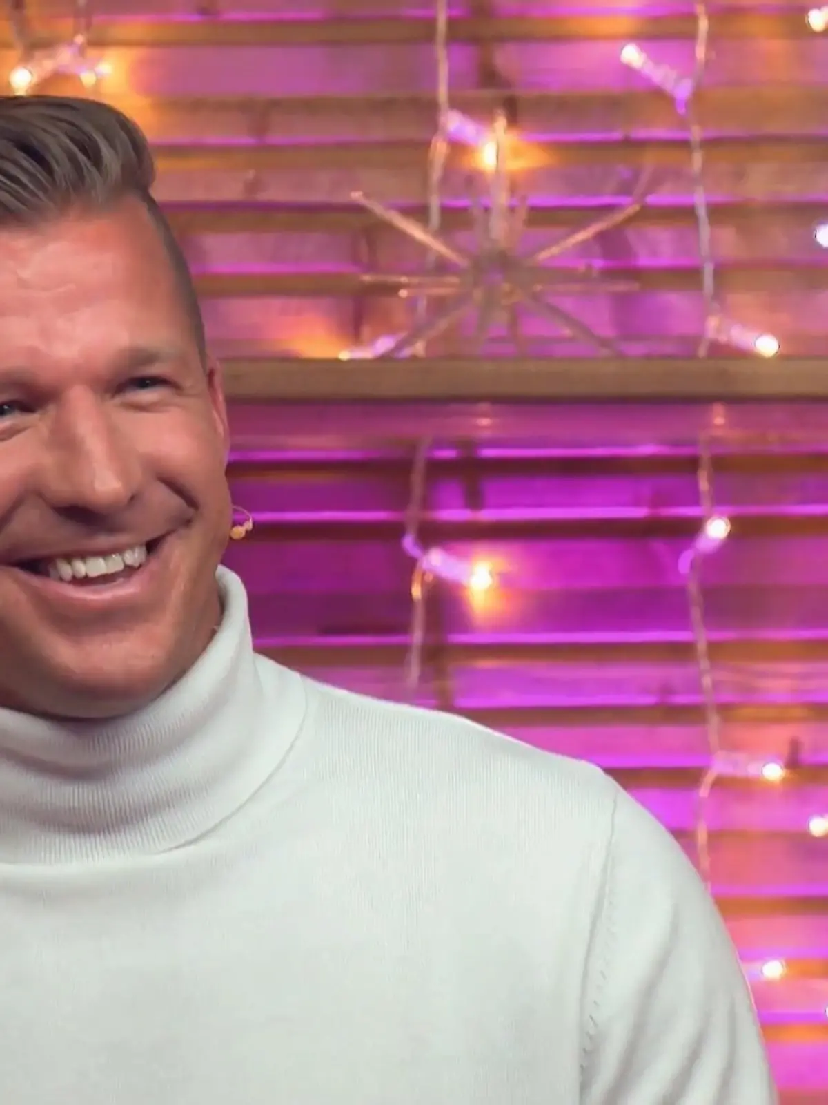 Beim Weihnachts-Special von "Take Me Out" macht Glühwein-Boy Dirk die Ladys schwach.