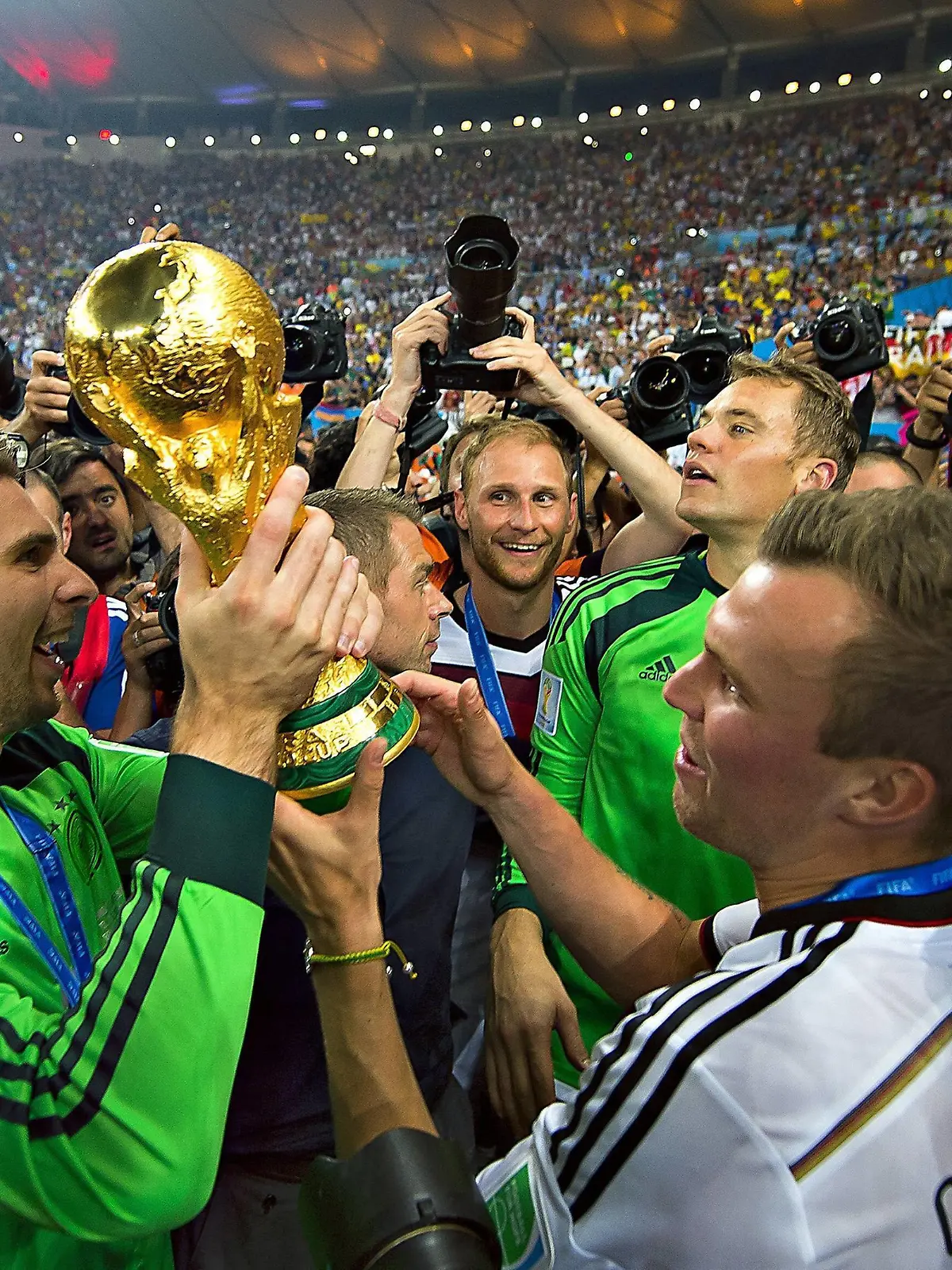  Ron Robert Zieler, Kevin Großkreutz, Manuel Neuer, Benedikt Höwedes  - FIFA WM 2014 - Finale Deutschland vs. Argentinien - Maracana Stadion, Rio de Janeiro -  13/07/2014/ xOSVALDOxAGUILARx PUBLICATIONxINxGERxSUIxAUTxHUNxONLY