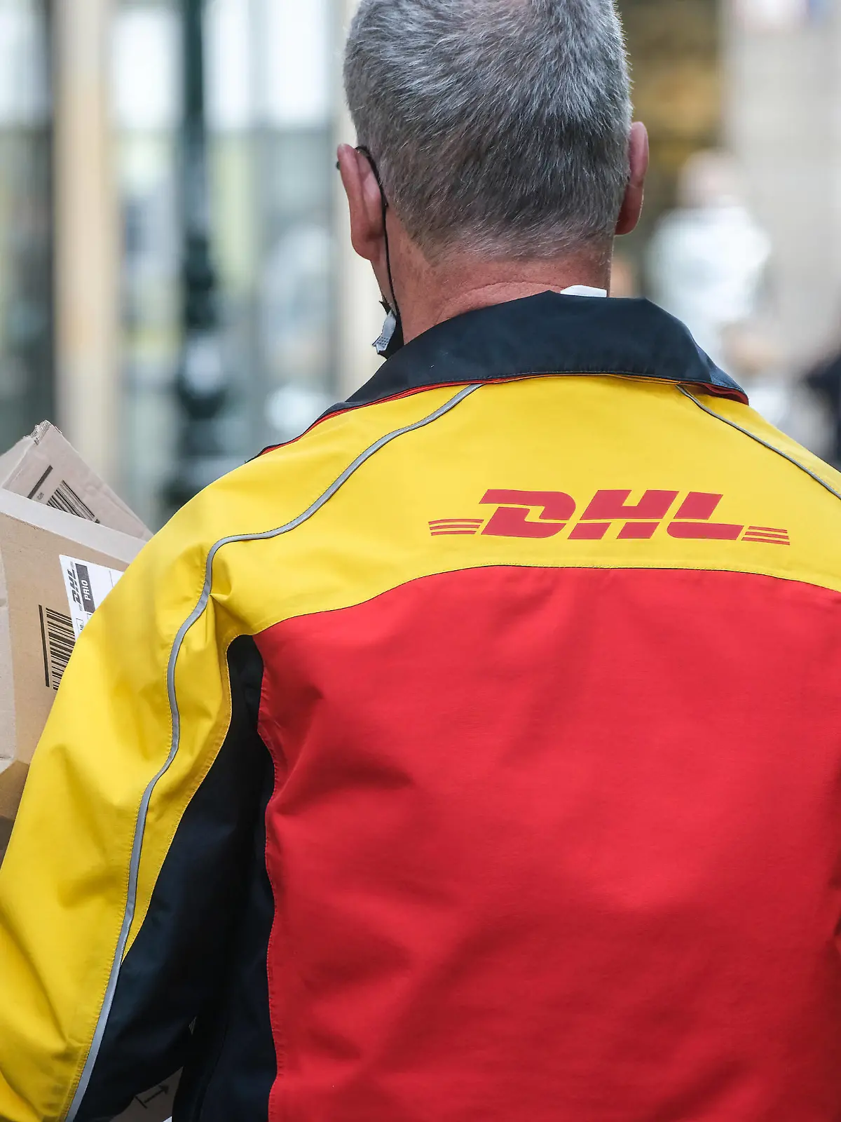  Düsseldorf 11.11.2022 Post DHL Paket Pakete Paketwagen Postpaketwagen Paketzusteller Amazon Retouren Retoure CO2 Online shoppen einkaufen onlineshopping Internetshopping Paketboom Paketbote Paketsteuer Paket-Steuer Paketabgabe Onlinehandel Deutsche Post Düsseldorf Nordrhein-Westfalen Deutschland *** Düsseldorf 11 11 2022 post DHL parcel parcel car parcel delivery Amazon returns returns CO2 online shopping onlineshopping internet shopping parcel boom parcel messenger parcel tax parcel tax online trade Deutsche Post Düsseldorf North Rhine Westphalia Germany