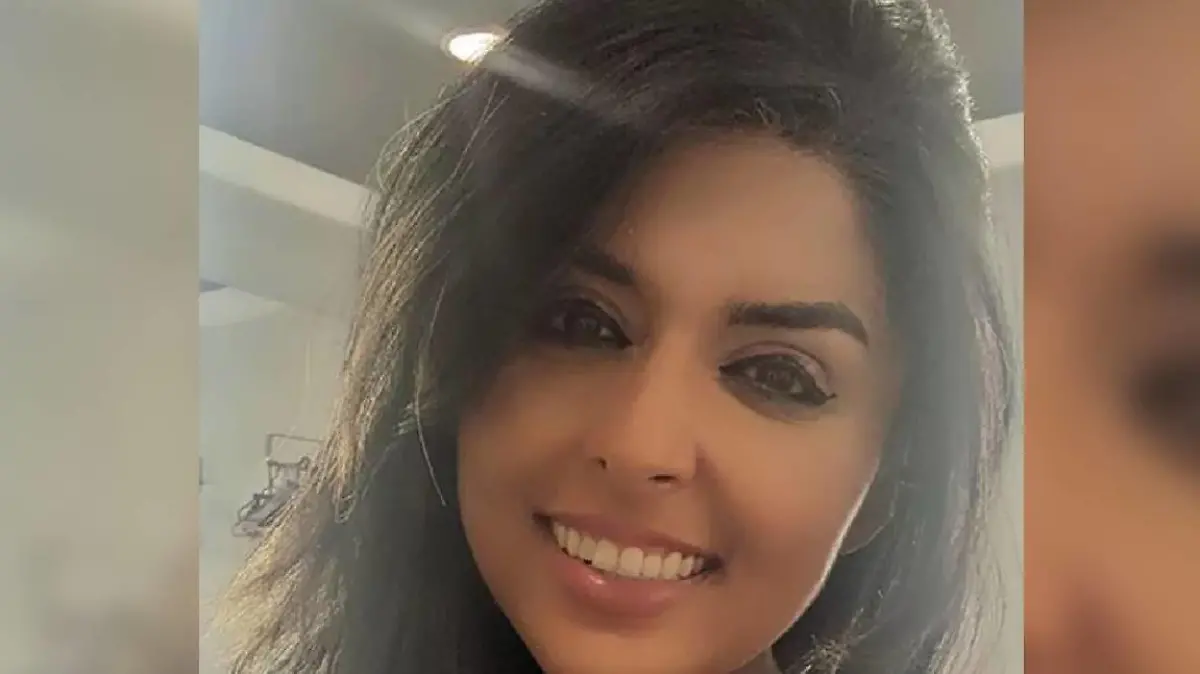 Sonali Chandra close