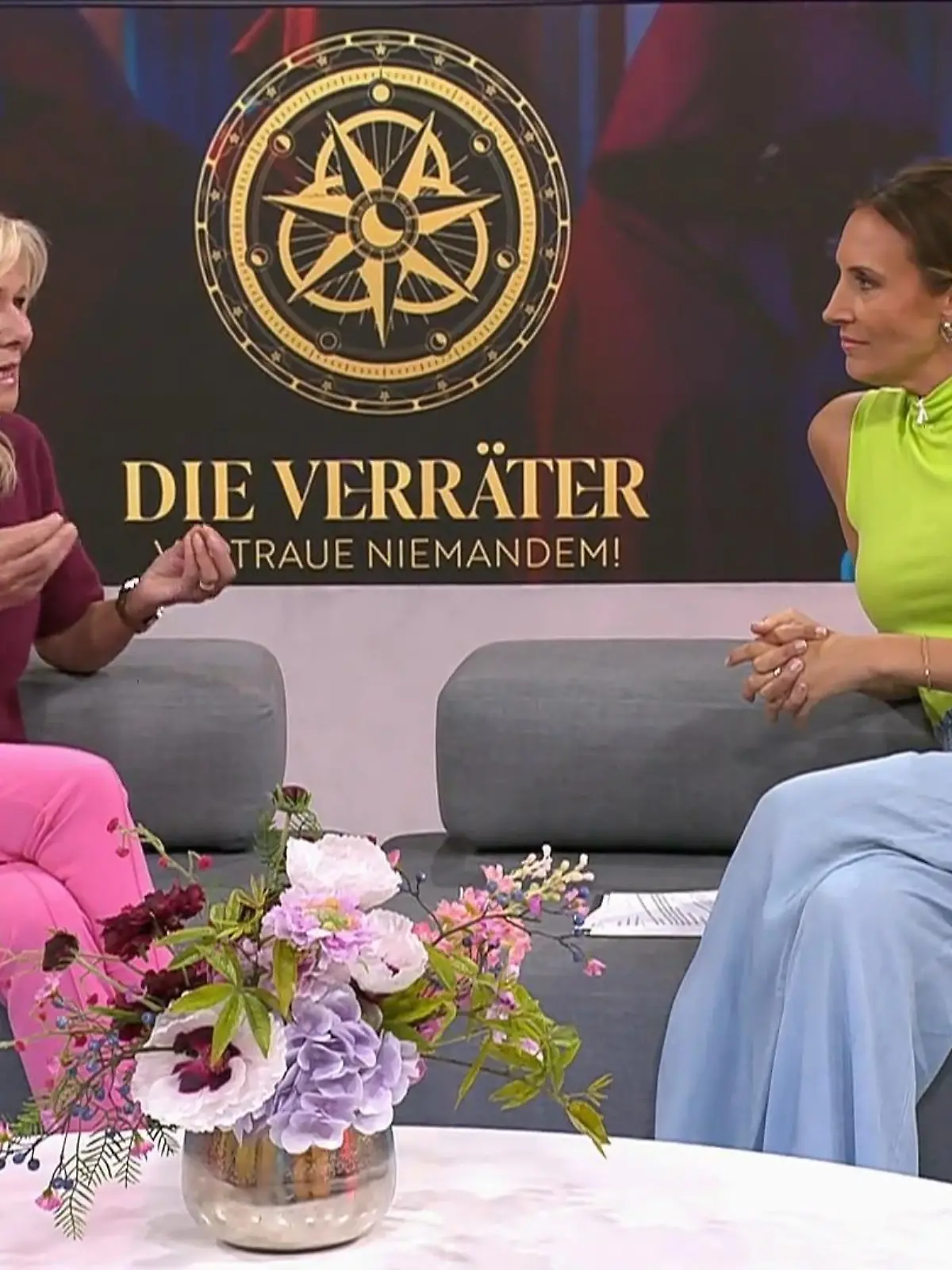 Ulrike von der Groeben bei "Punkt 12" über "Die Verräter"