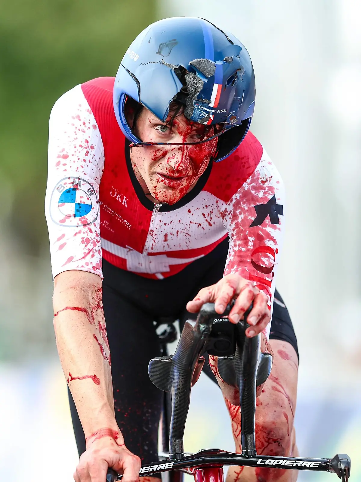 EMMEN - Stefan Kung in action during the individual time trials for men on the first day of the European Cycling Championships. ANP VINCENT JANNINK xVIxANPxSportx/xxANPxIVx 478782158 originalFilename: 478782158.jpg