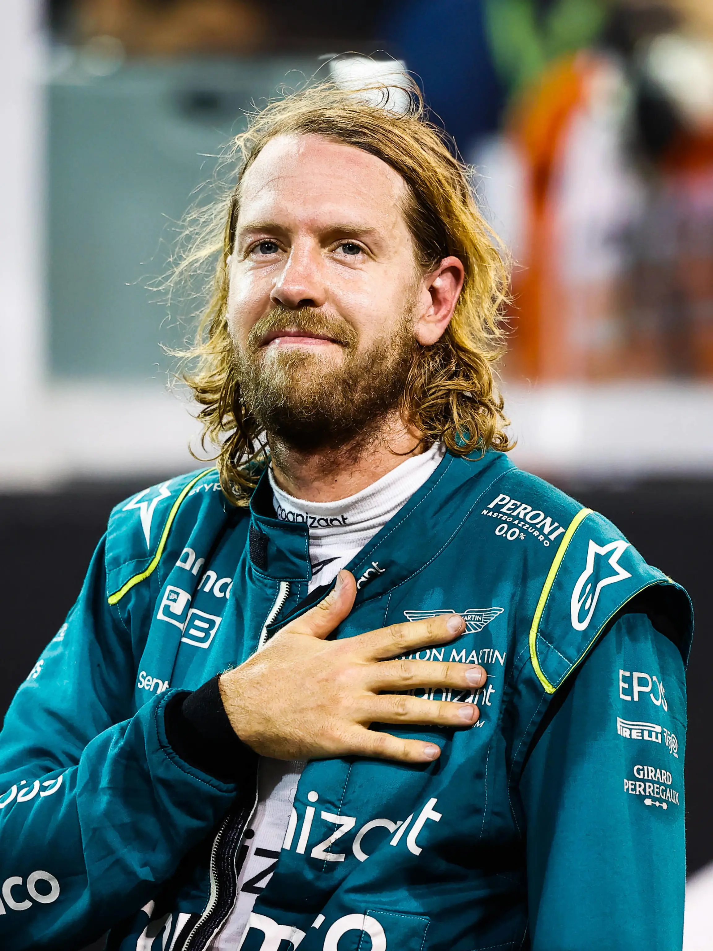 Formula 1 2022: Abu Dhabi GP YAS MARINA CIRCUIT, UNITED ARAB EMIRATES - NOVEMBER 20: Sebastian Vettel, Aston Martin, on the grid at the end of his final race in F1 during the Abu Dhabi GP at Yas Marina Circuit on Sunday November 20, 2022 in Abu Dhabi, United Arab Emirates. Photo by Andy Hone / LAT Images Images PUBLICATIONxINxGERxSUIxAUTxHUNxONLY GP2222_113819_ONZ3794