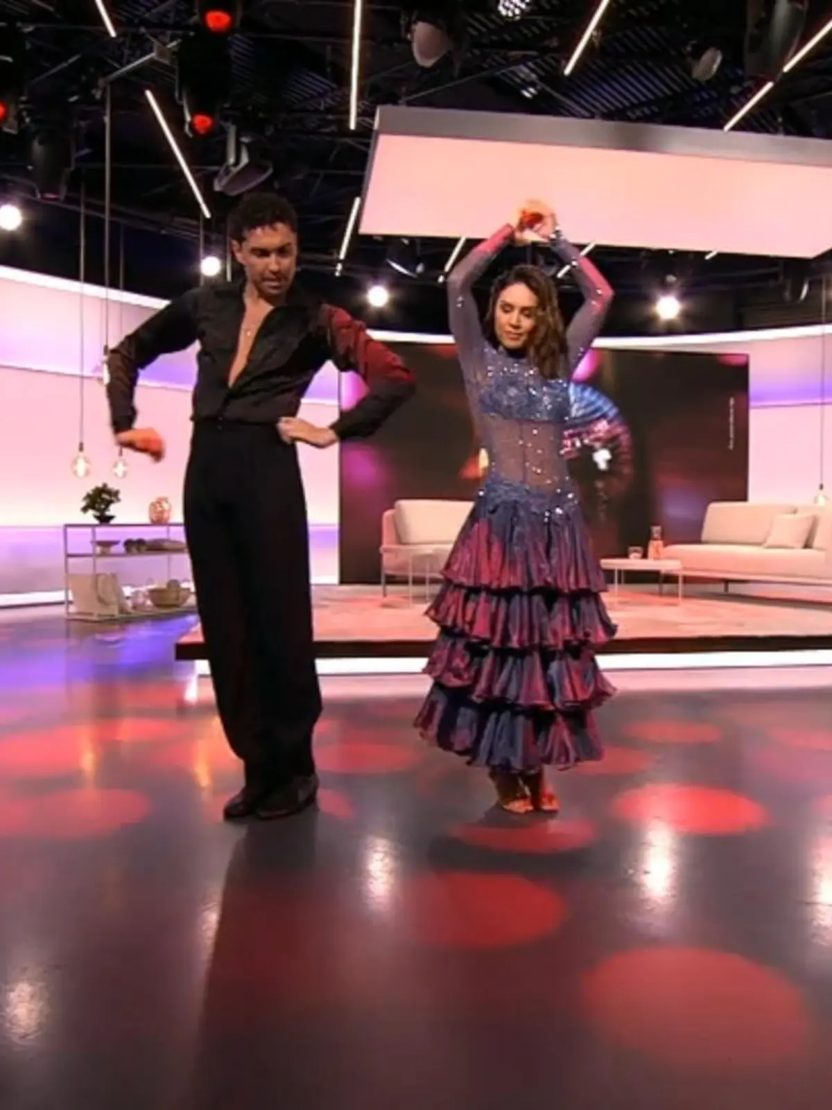 Bild zu: ""Chapeau" an Nazan Eckes: Sie hat den Paso Doble noch drauf!"