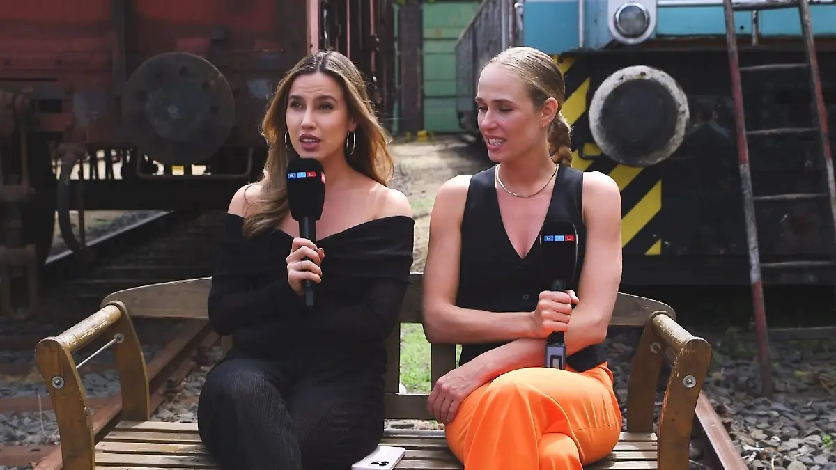 Mit Alexandra und Laura auf dem Bahnhof Behind the Scenes von besonderem AWZ-Dreh