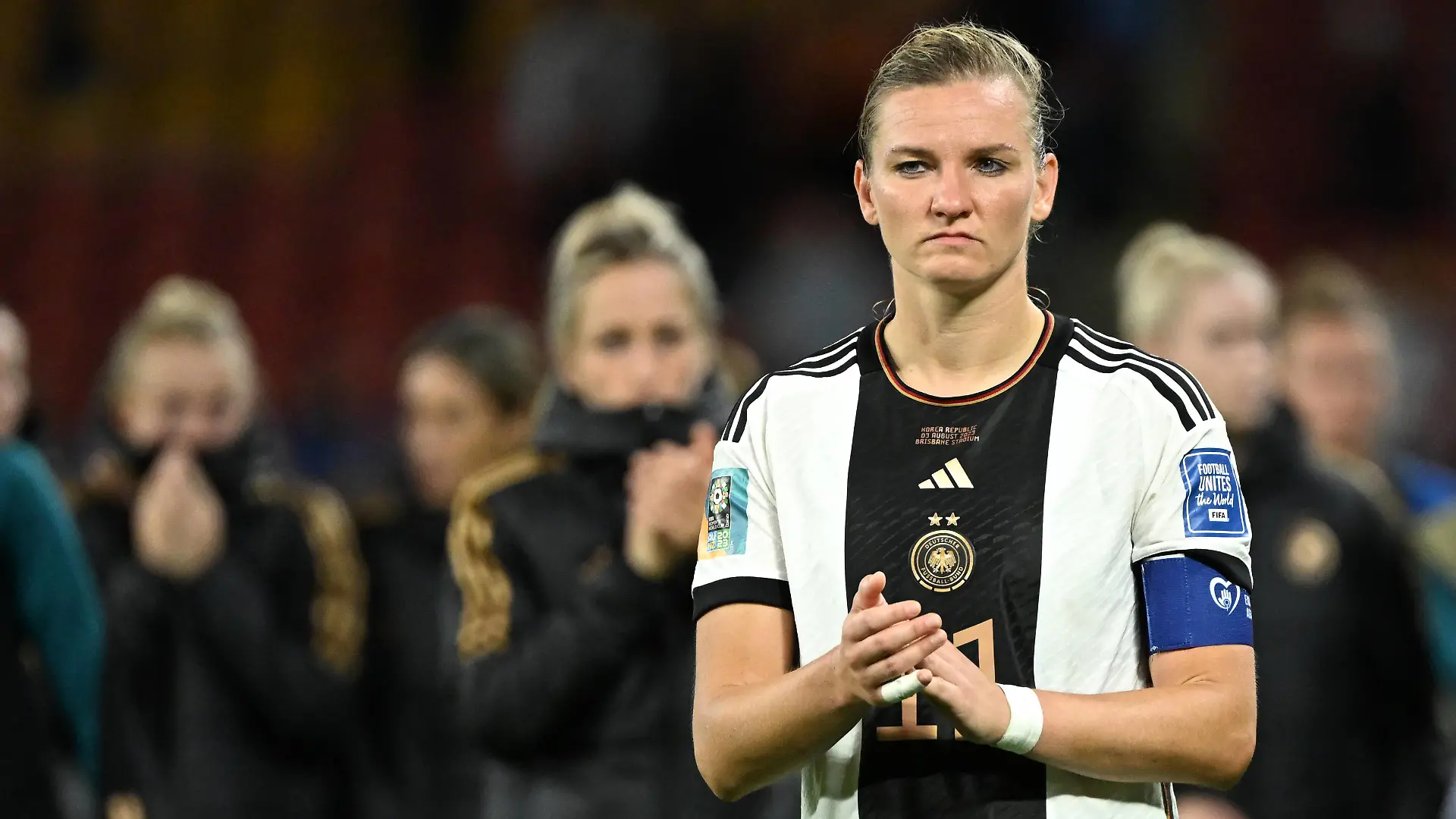 WWC23 KOREA GERMANY, Alexandra Popp of Germany and her team mates react following their 1 all draw eliminating Germany from the Womens World Cup during the FIFA Women s World Cup 2023 soccer match between Korea and Germany at Brisbane Stadium in Brisbane, Thursday, August 3, 2023.  ACHTUNG: NUR REDAKTIONELLE NUTZUNG, KEINE ARCHIVIERUNG UND KEINE BUCHNUTZUNG BRISBANE QUEENSLAND AUSTRALIA PUBLICATIONxNOTxINxAUSxNZLxPNGxFIJxVANxSOLxTGA Copyright: xDARRENxENGLANDx 20230804001827255463