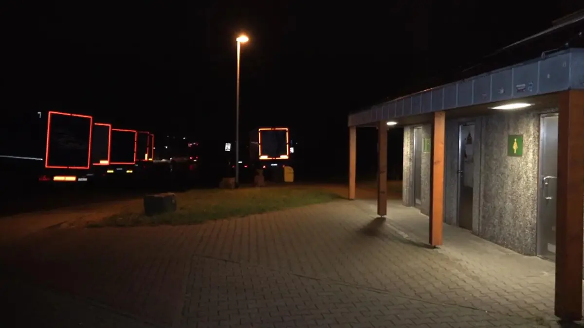 Autobahnparkplatz