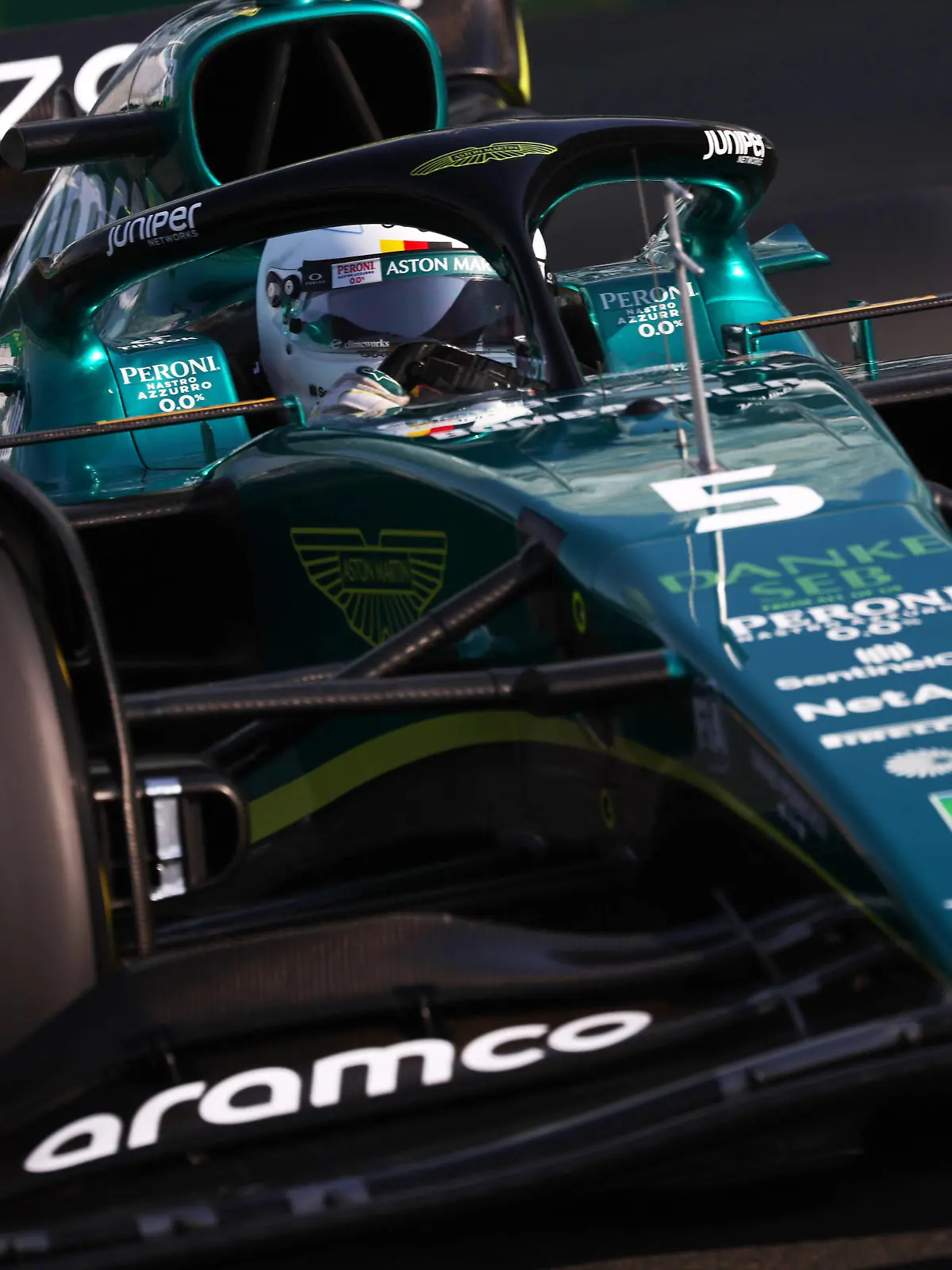 Formula 1 2022: Abu Dhabi GP YAS MARINA CIRCUIT, UNITED ARAB EMIRATES - NOVEMBER 19: Sebastian Vettel, Aston Martin AMR22 during the Abu Dhabi GP at Yas Marina Circuit on Saturday November 19, 2022 in Abu Dhabi, United Arab Emirates. Photo by Glenn Dunbar / LAT Images Images PUBLICATIONxINxGERxSUIxAUTxHUNxONLY GP2222_103335177A4582