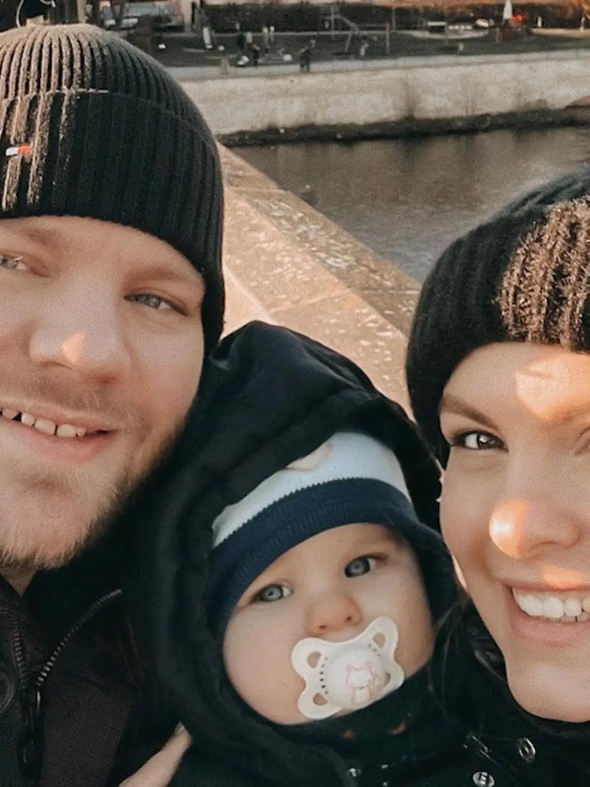 Bild zu: "Mutter (28) trauert um ihren Sohn"