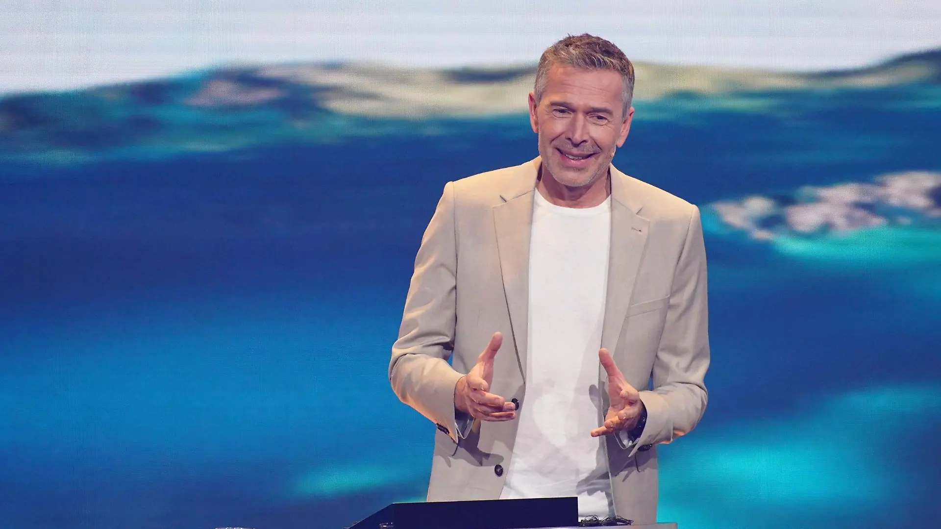 Experte Dirk Steffens.
Die Verwendung des sendungsbezogenen Materials ist nur mit dem Hinweis und Verlinkung auf RTL+ gestattet.