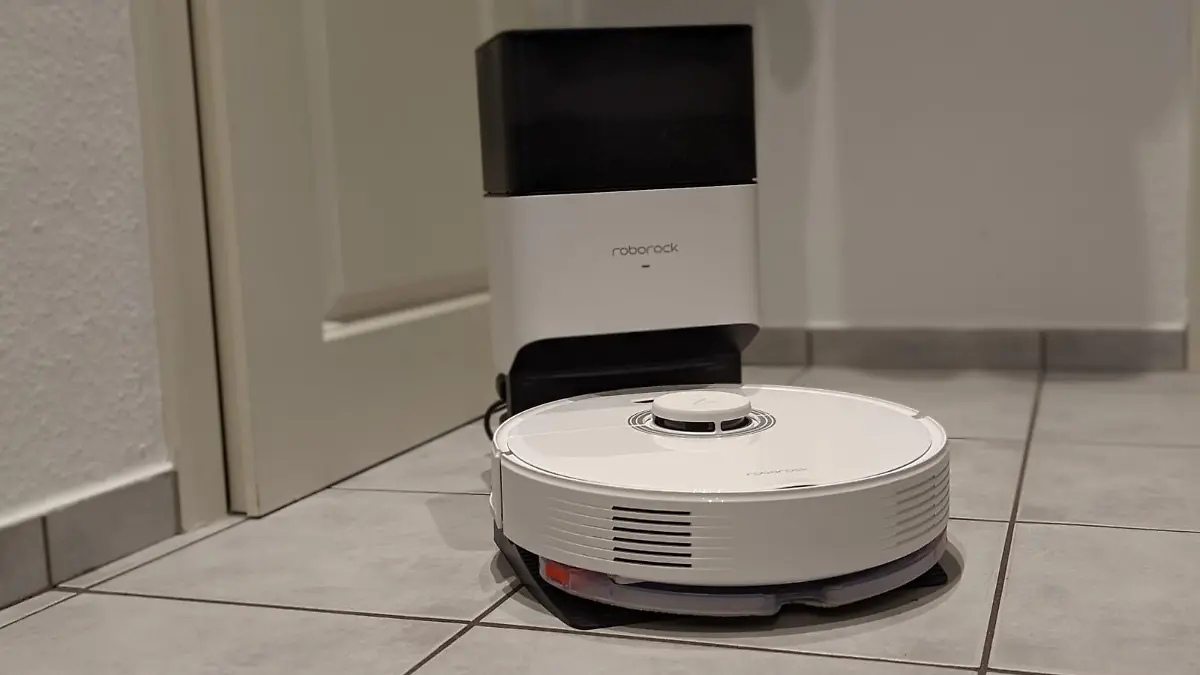 Den Roborock Q7 Max gibt es mit und ohne Absaugstation zu kaufen.