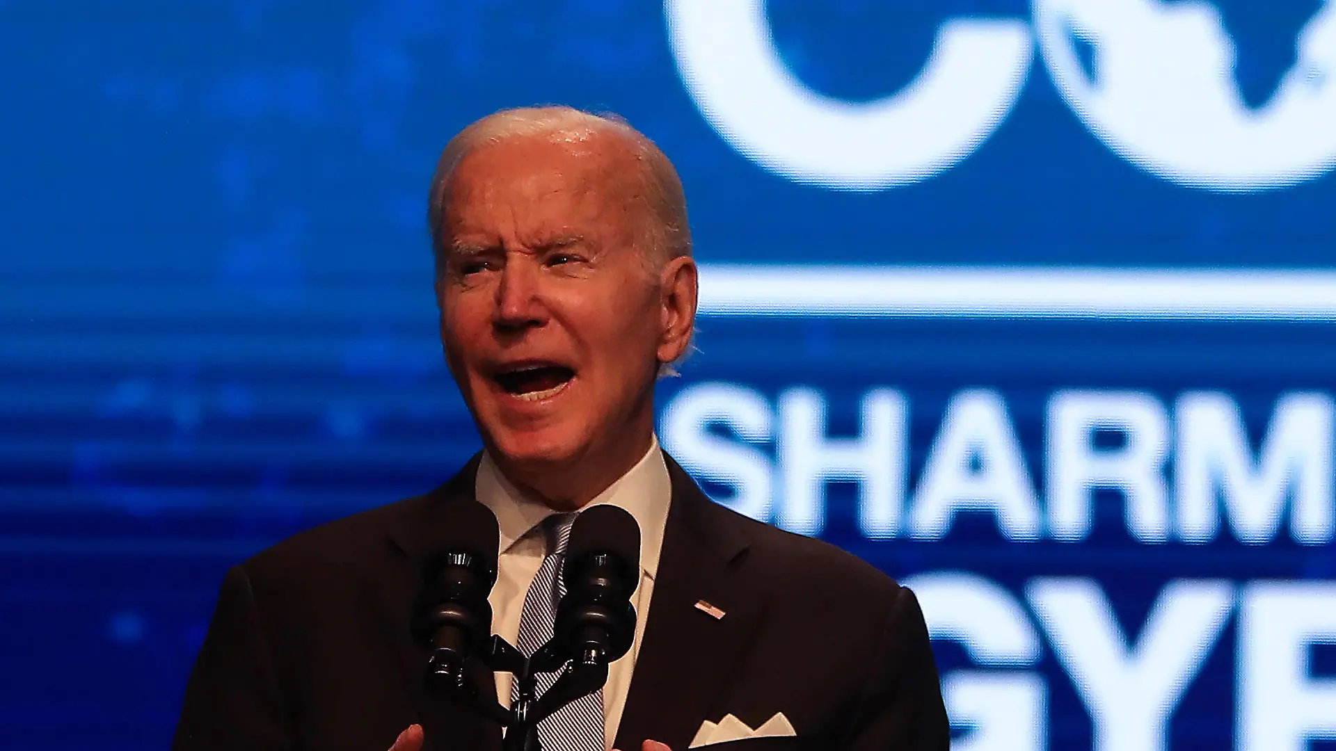 US President Joe Biden delivers a speech during the COP27 climate conference in Egypt s Red Sea resort city of Sharm el-Sheikh, on Friday on November 11, 2022. Biden arrived at UN climate talks in Egypt today, armed with major domestic achievements against global warming . photo by Kareem Ahmed/ 1 EGY2022111106 KareemxAhmed