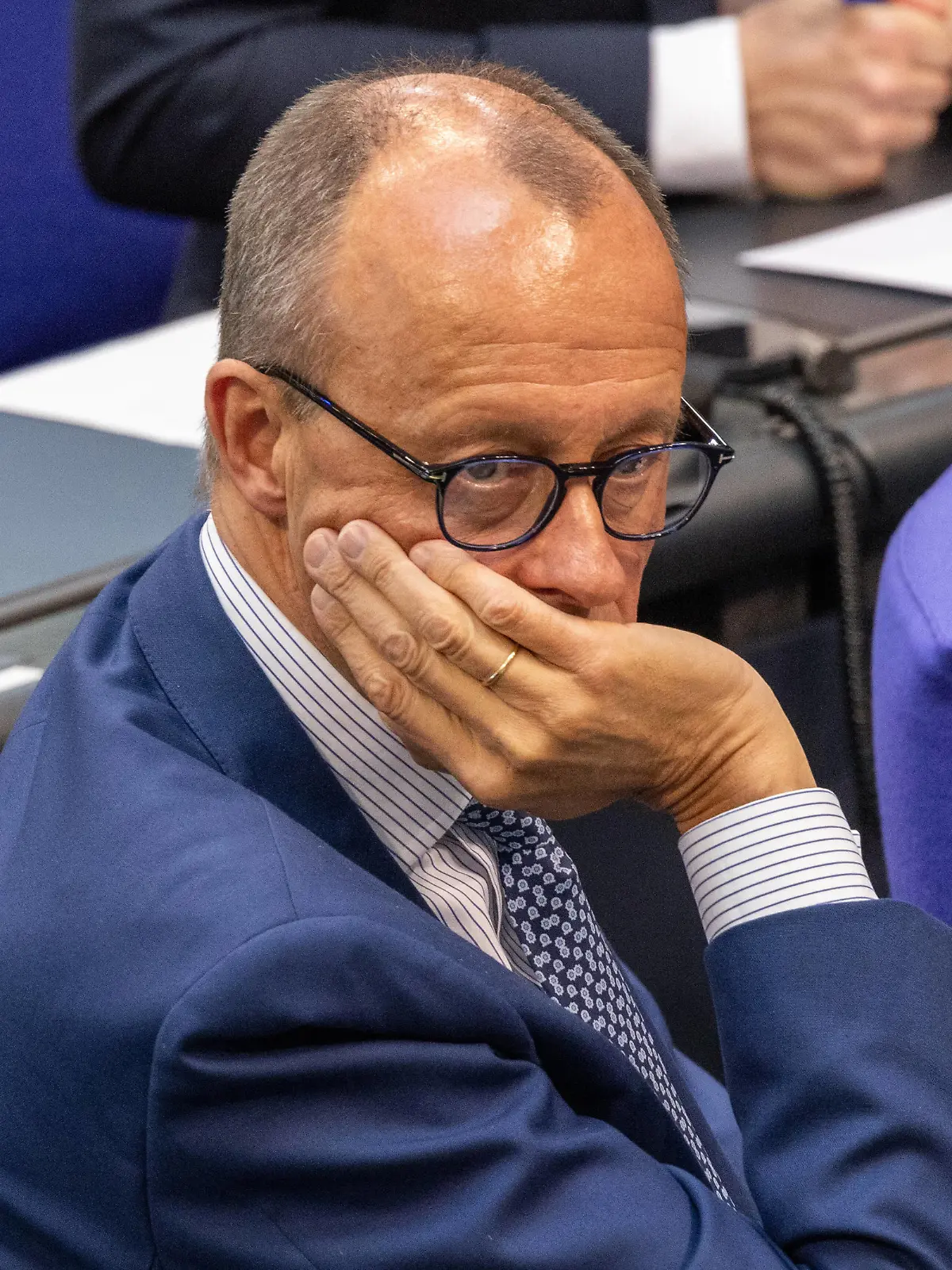  Abstimmung Bürgergeld-Gesetz im Bundestag Berlin, Deutschland - 10. November 2022: Friedrich Merz CDU während der Debatte um das Bürgergeld-Gesetz im Bundestag mit anschließender Abstimmung. Das Bürgergeld soll ab Januar Hartz IV ablösen, Die CDU in der Opposition hat jedoch eine eventuelle Blockade im Bundesrat angekündigt. Berlin