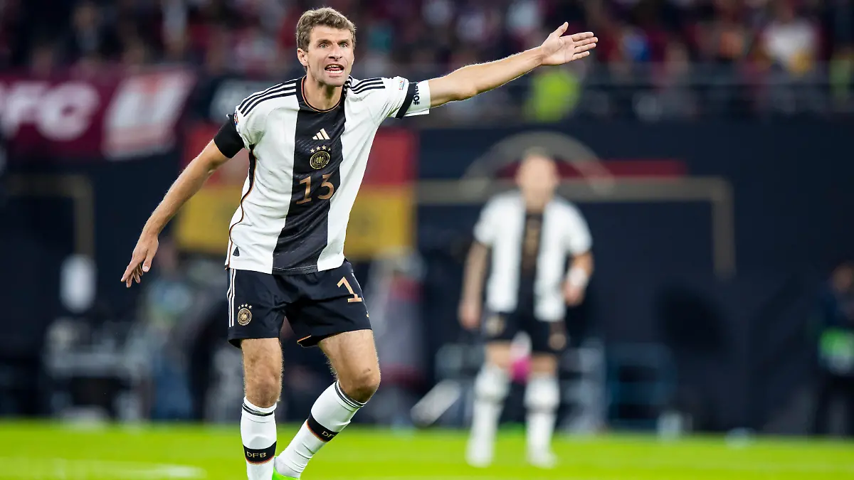 Fußball: Nations League A, Deutschland - Ungarn, Gruppenphase, Gruppe 3, 5. Spieltag, Red Bull Arena. Deutschlands Thomas Müller gestikuliert.