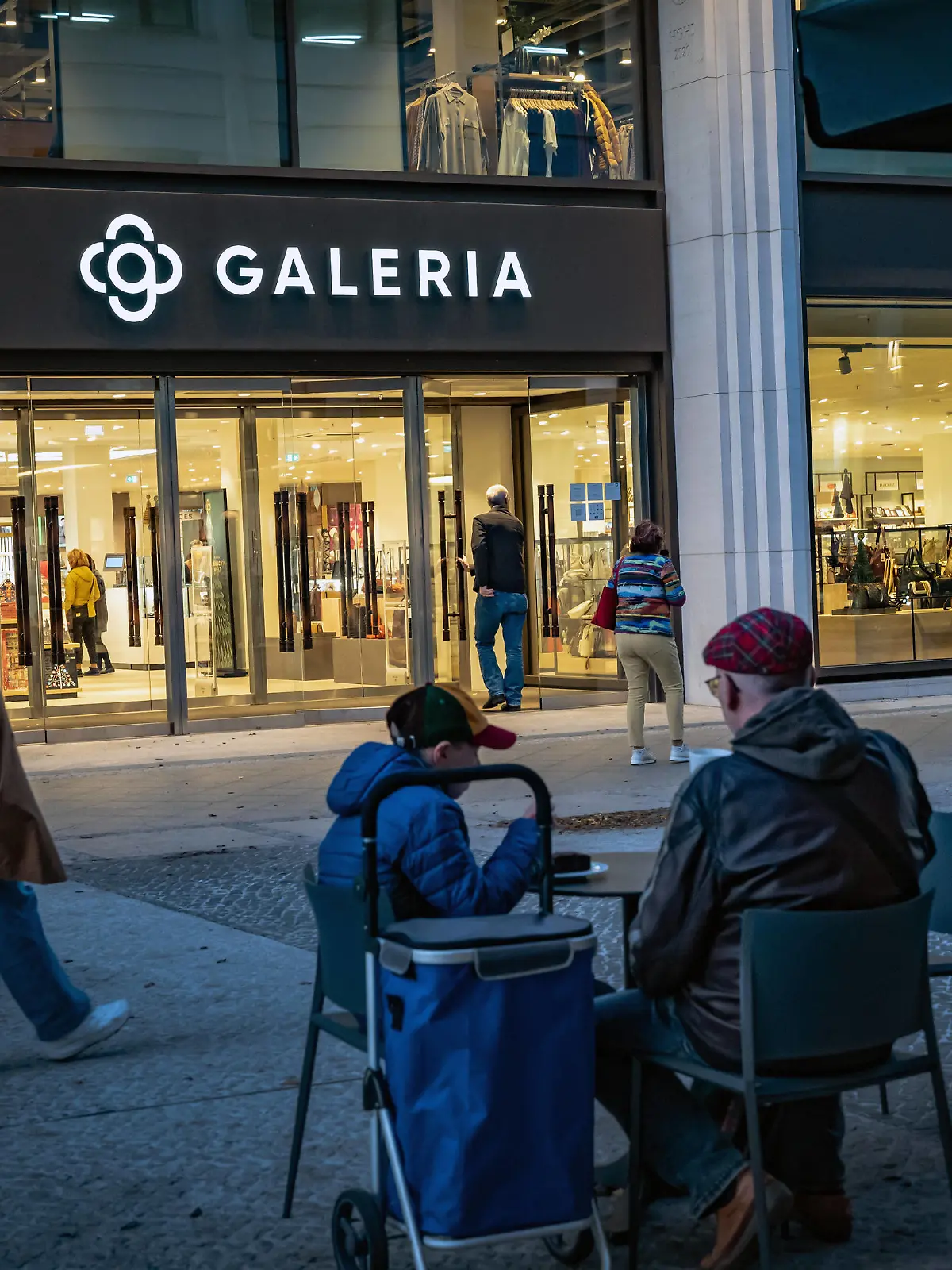  Berlin Reinickendorf OT Tegel Tegel Quartier mit der letzten in Deutschland eröffneten GALERIA / KARSTADT / KAUFHOF Filiale am 13.10.2022, fotografiert am 02.11.2022 Berlin *** Berlin Reinickendorf OT Tegel Tegel Quartier with the last GALERIA KARSTADT KAUFHOF store opened in Germany on 13 10 2022, photographed on 02 11 2022 Berlin