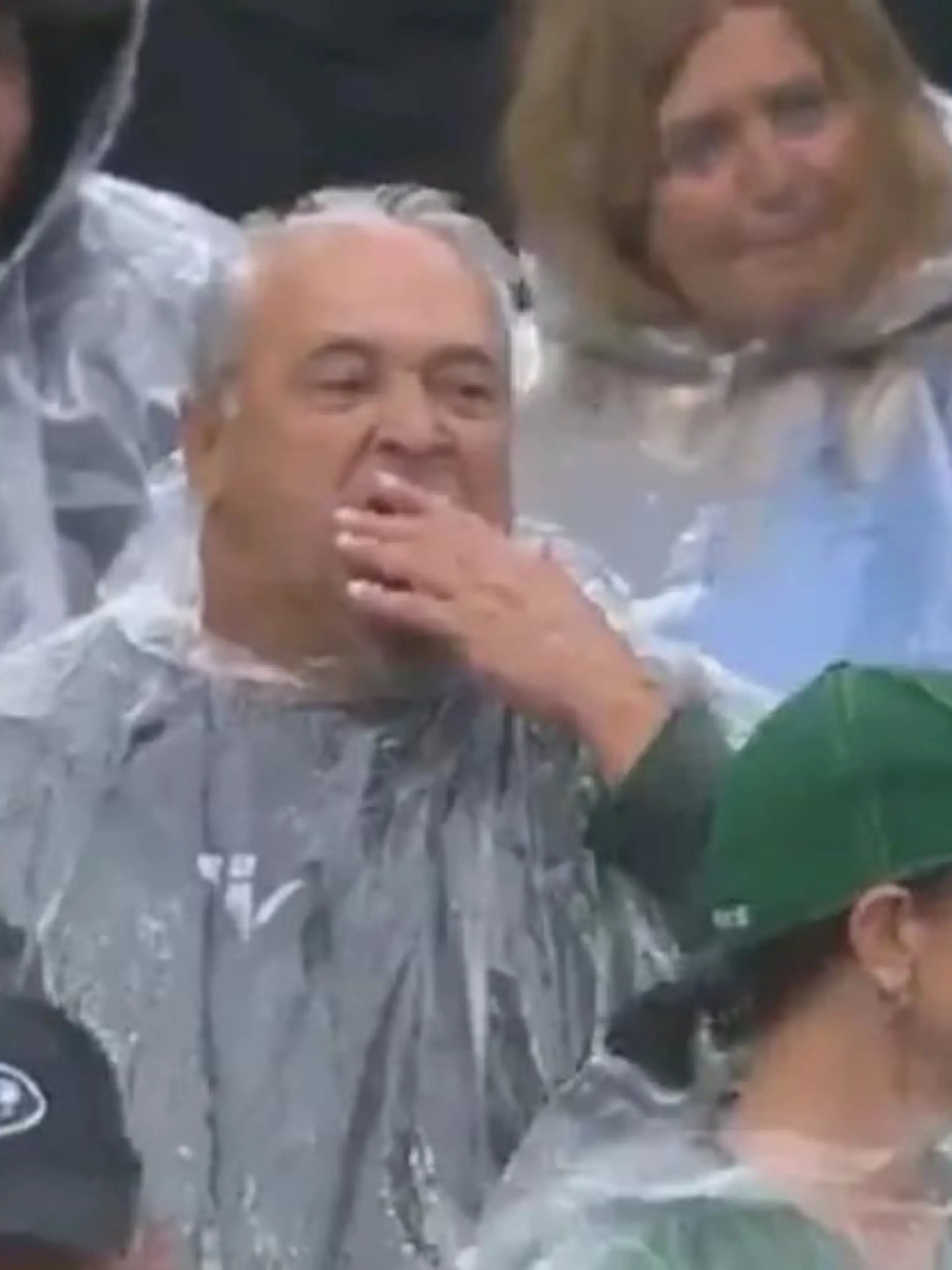 Zack: Dieser Jets-Fan verliert plötzlich seine Zähne
