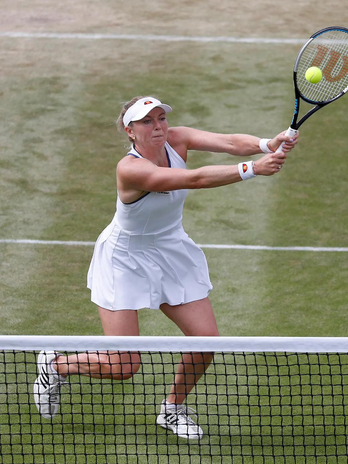 5th July 2022, All England Lawn Tennis and Croquet Club, London, England; Wimbledon Tennis tournament; Alicia Barnett (GBR) plays a backhand to Matthew Ebden (AUS) / action press