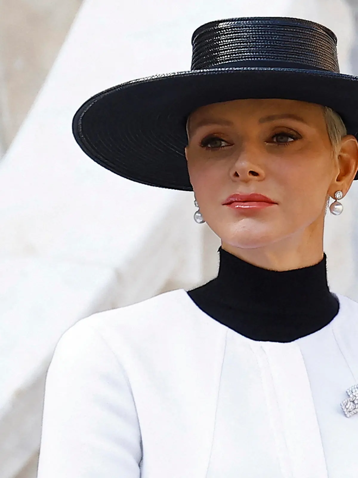19.11.2022, Monaco: Fürstin Charlene von Monaco nimmt an den Feierlichkeiten zum monegassischen Nationalfeiertag im Palast in Monaco teil. Foto: Eric Gaillard/REUTERS POOL/AP/dpa +++ dpa-Bildfunk +++
