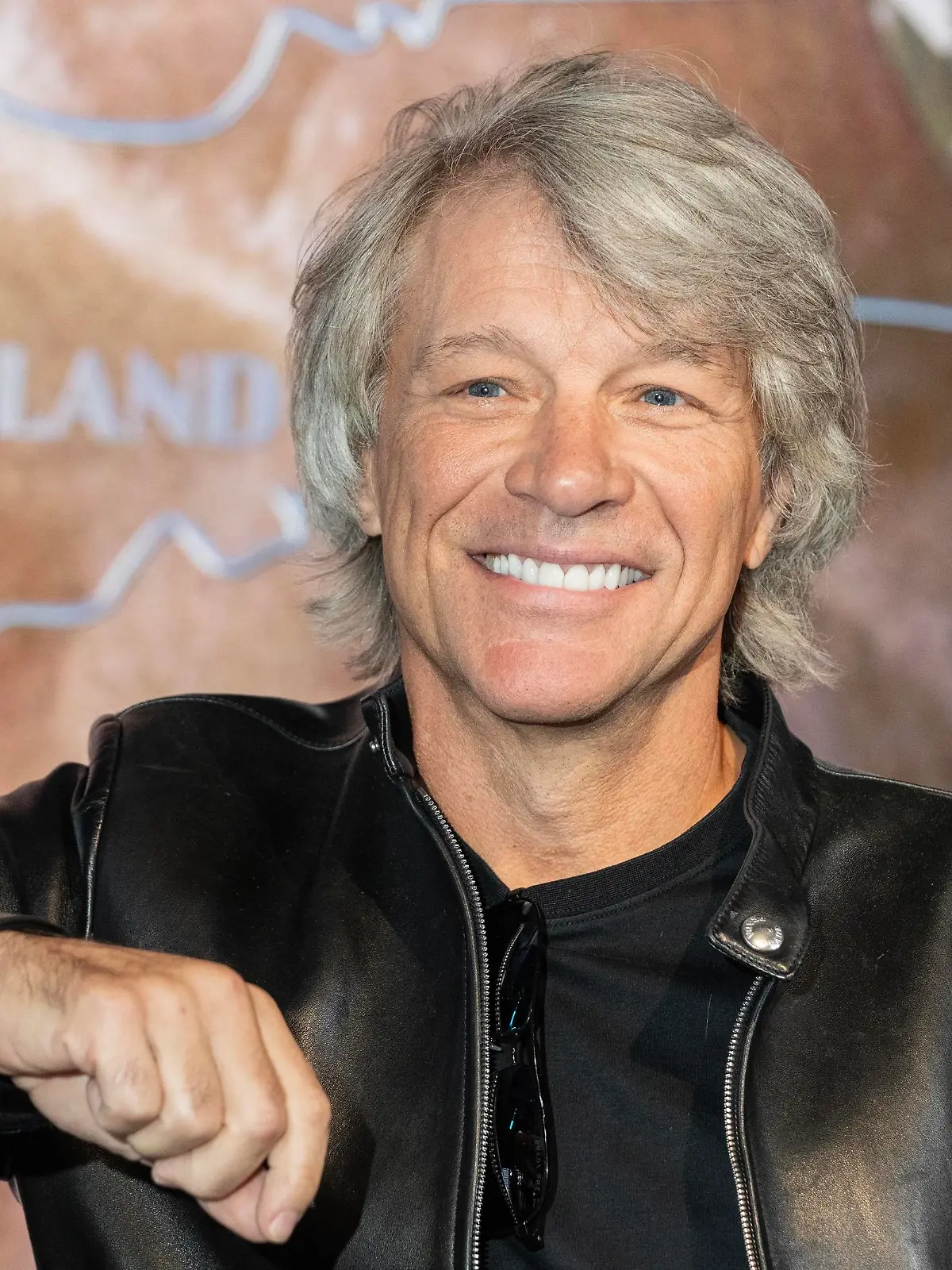 September 15, 2023, New York, New York, United States: Jon Bon Jovi visits the Empire State Building in New York on September 15, 2023 to light it in blue in partnership with iHeartRadio to announce a new Pfizer vaccine to fight COVID-19 (Credit Image: © Lev Radin/ZUMA Press Wire) / 150923