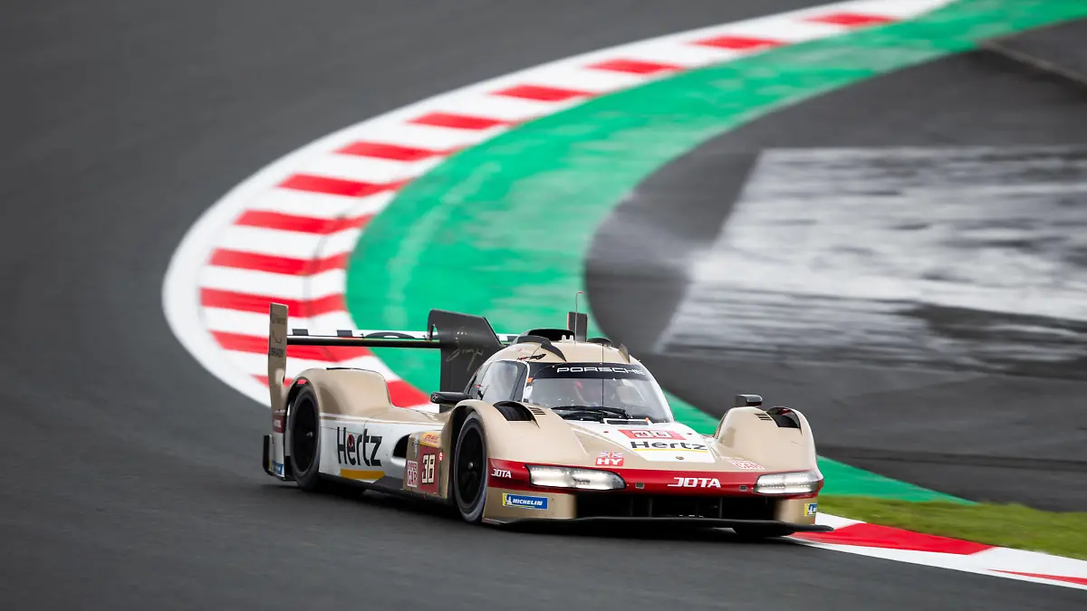 38 DA COSTA Antonio Felix prt, STEVENS Will gbr, YE Yifei chn, Hertz Team Jota, Porsche 963, action during the 6 Hours of Fuji 2023, 6th round of the 2023 FIA World Endurance Championship, from September 7 to 10, 2023 on the Fuji Speedway, in Oyama, Japan - AUTO - FIA WEC - 6 HOURS OF FUJI 2023 DPPI/Panoramic PUBLICATIONxNOTxINxFRAxBEL 02223016__F_18023