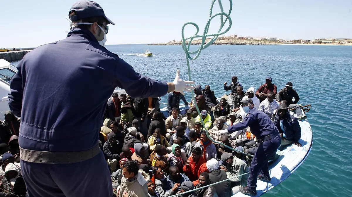 Ankunft Lampedusa - Flüchtlinge aus Libyen in Lampedusa angekommen PUBLICATIONxINxGERxSUIxAUTxONLY

Arrival LAMPEDUSA Refugees out Libya in LAMPEDUSA arrived PUBLICATIONxINxGERxSUIxAUTxONLY