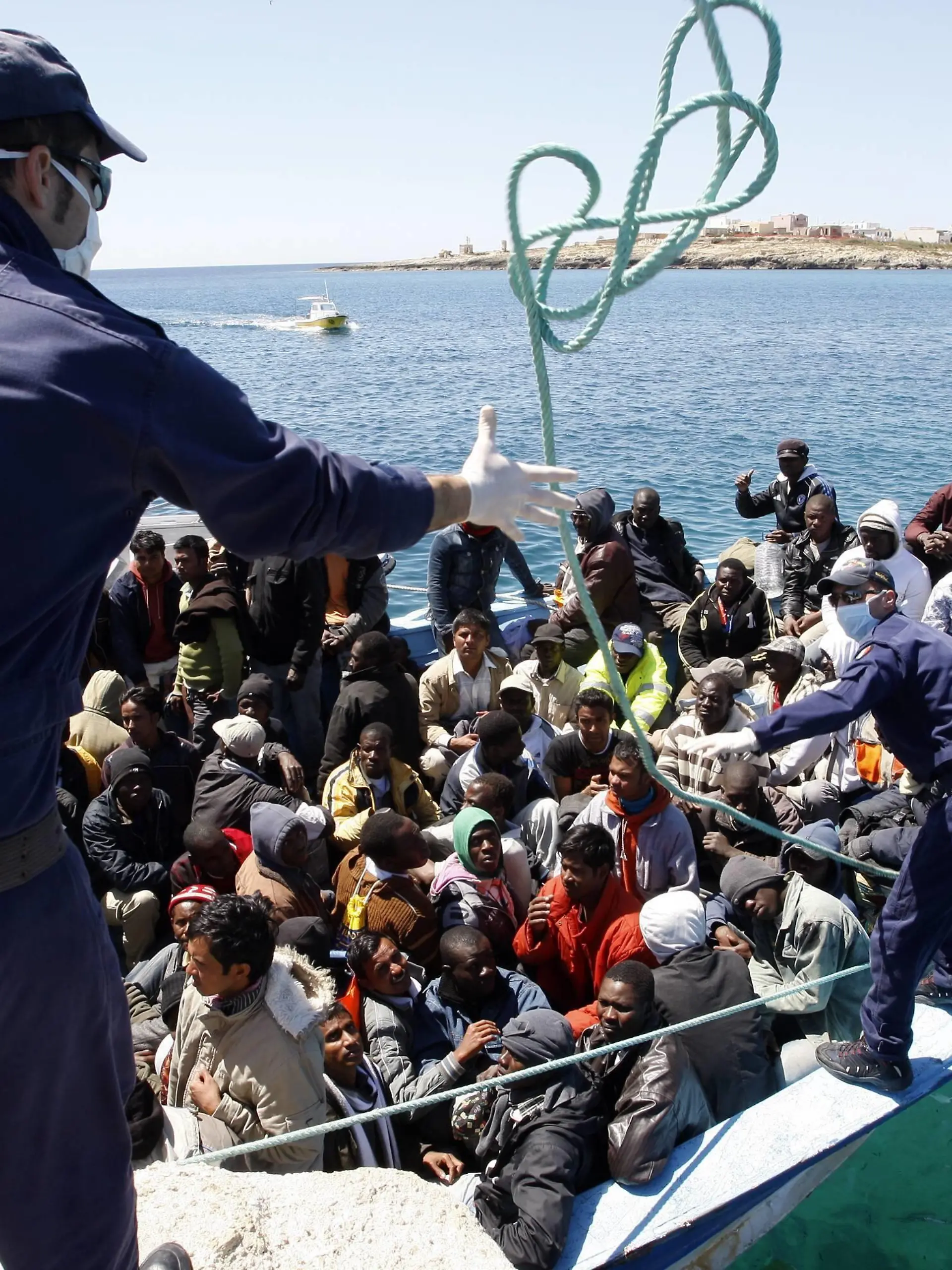 Ankunft Lampedusa - Flüchtlinge aus Libyen in Lampedusa angekommen PUBLICATIONxINxGERxSUIxAUTxONLY

Arrival LAMPEDUSA Refugees out Libya in LAMPEDUSA arrived PUBLICATIONxINxGERxSUIxAUTxONLY