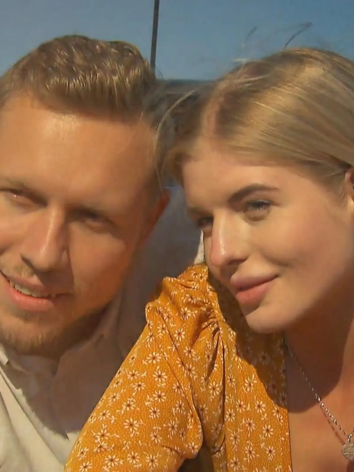 Patrick und Antonia haben keine Lust mehr auf eine Fernbeziehung.