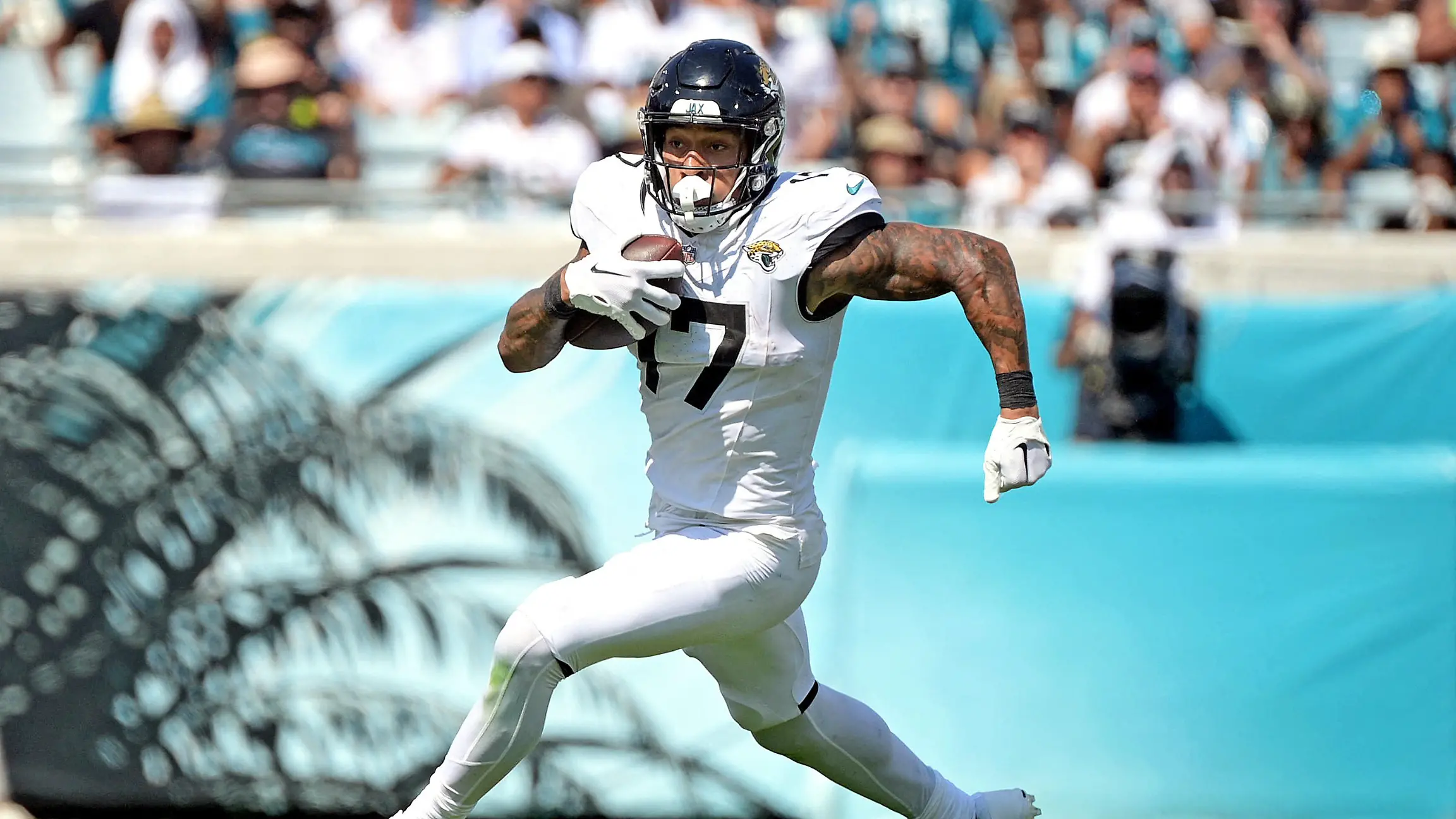 Sep 24, 2023; Jacksonville, Florida, USA; Jacksonville Jaguars tight end Evan Engram (17) runs the ball during the second half against the Houston Texans at EverBank Stadium. Mandatory Credit: Melina Myers-USA TODAY Sports