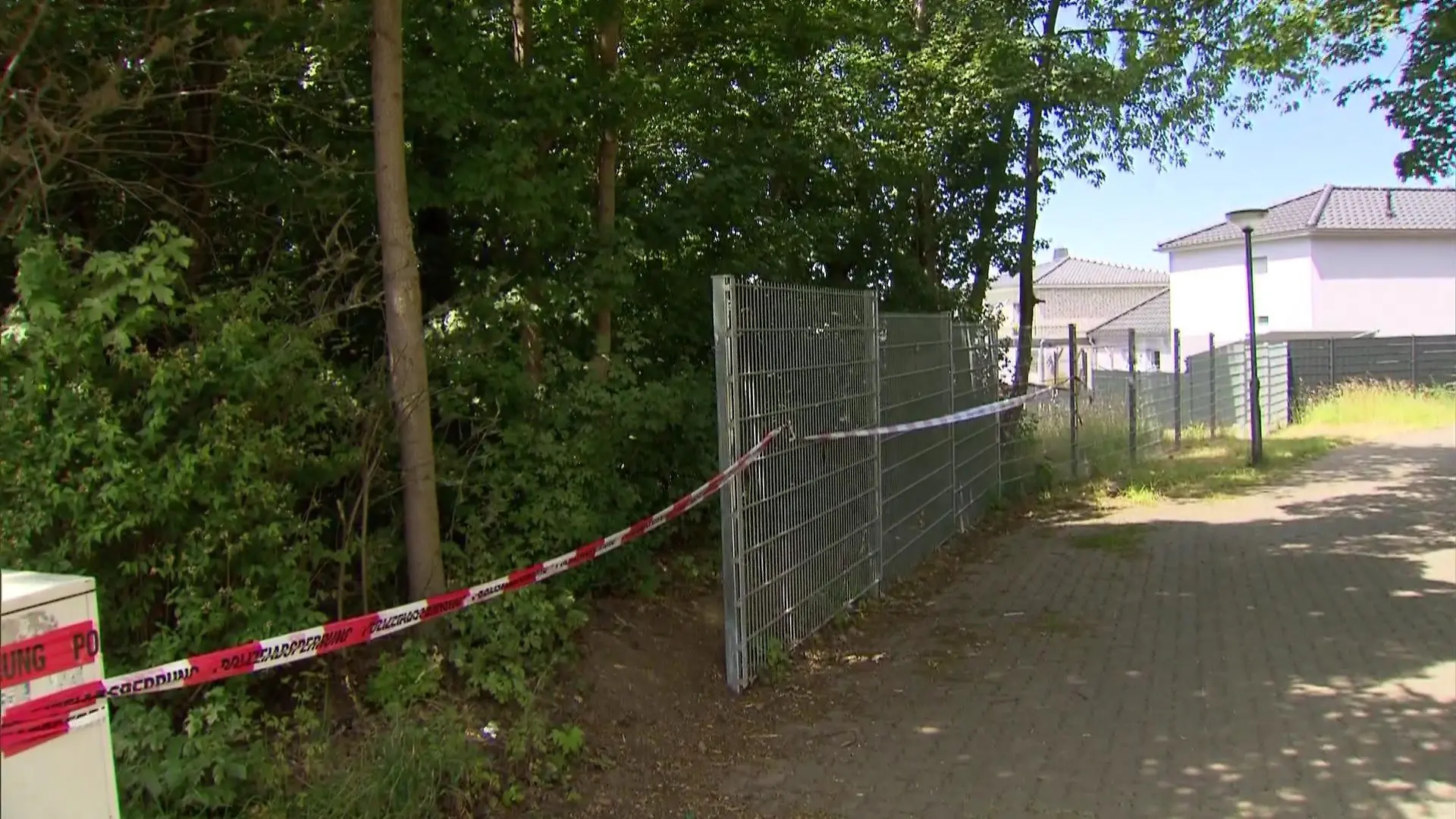 Am Tattag soll sich der Angeklagte laut Staatsanwaltschaft zum "Kirschenessen" mit dem Mädchen verabredet haben.