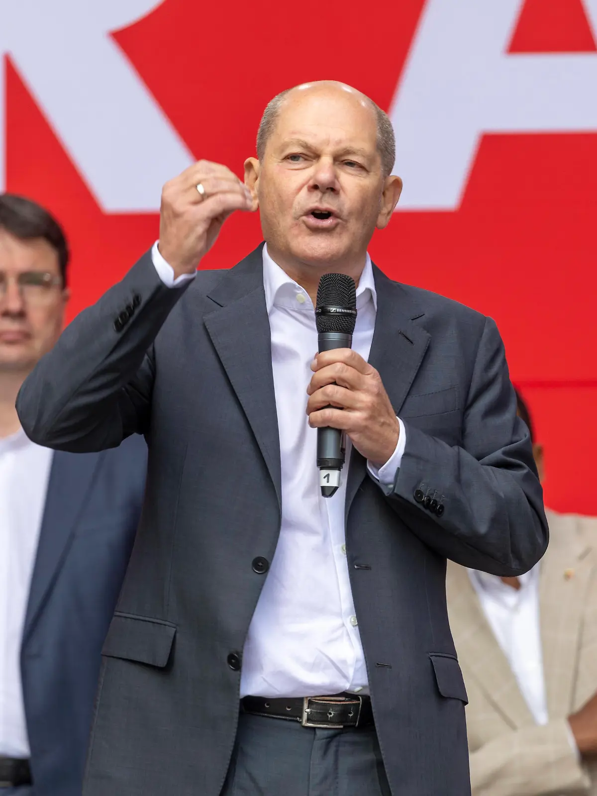 Reportage 23.09.2023 Auftritt von Bundeskanzler Olaf Scholz bei der Kundgebung der Bayerischen SPD zur Landtagswahl im Oktober 2023 Bundeskanzler Olaf Scholz bei seinem Auftritt in Nürnberg 2023 Nürnberg Bayern Deutschland *** Reportage 23 09 2023 appearance of chancellor Olaf Scholz at the rally of the Bavarian SPD for the state election in October 2023 chancellor Olaf Scholz during his appearance in Nuremberg 2023 Nuremberg Bavaria Germany