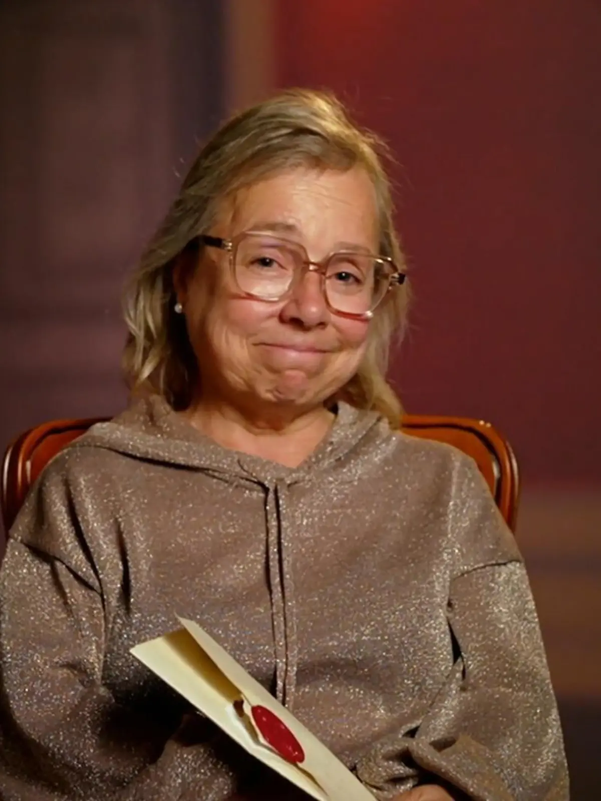 Als ChrisTine Urspruch das Angebot in den Händen hält, rattert ihr Kopf.