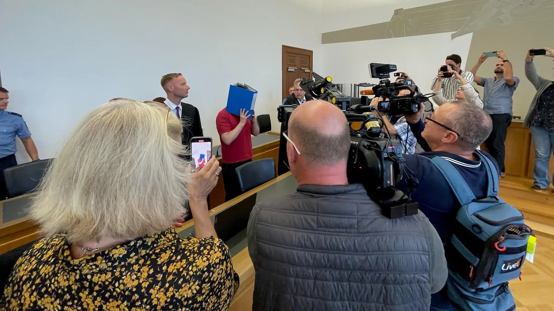 Jan Heiko P. stand seit Juni wegen Mordes von Ayleen A. vor dem Gießener Schwurgericht - und im Fokus der Medien.