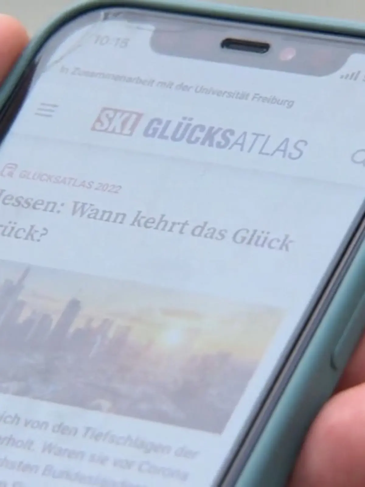 Der aktuelle SKL-Glücksatlas behauptet doch tatsächlich, Hessen hätte eine Glücksdelle abbekommen. Während der Pandemie ist Hessen wohl das Glück etwas abhanden gekommen.