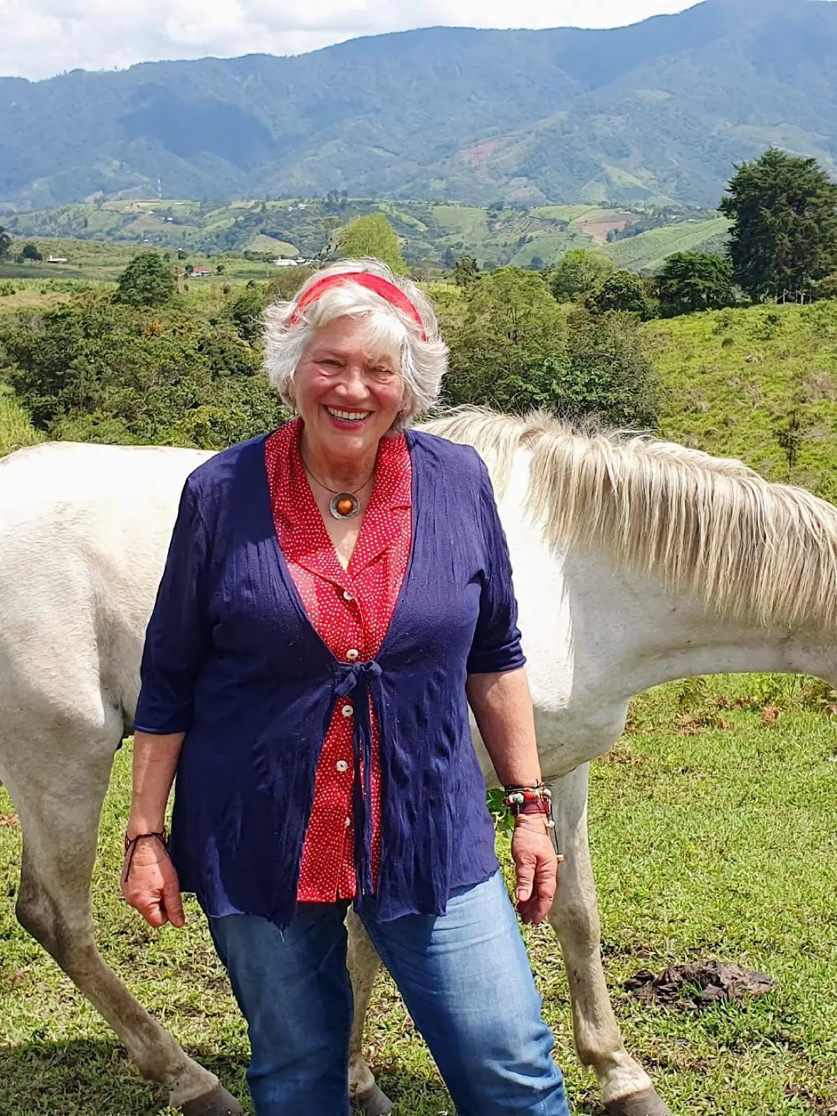Marisol (65) aus Kolumbien

+++ Die Verwendung des sendungsbezogenen Materials ist nur mit dem Hinweis und Verlinkung auf RTL+ gestattet. +++