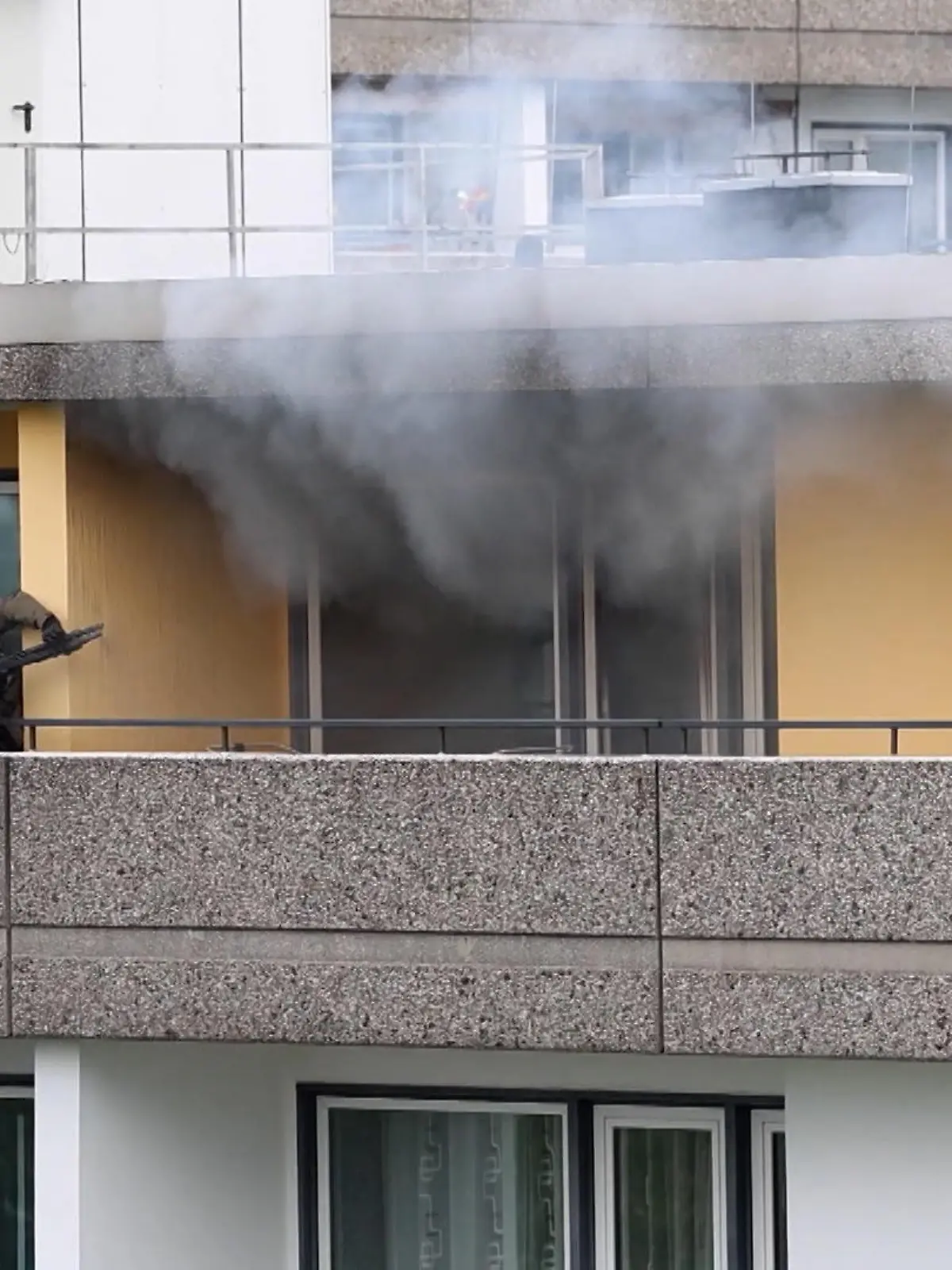 Neun Polizisten und Rettungskräfte wurden bei dem Einsatz zum Teil lebensgefährlich verletzt