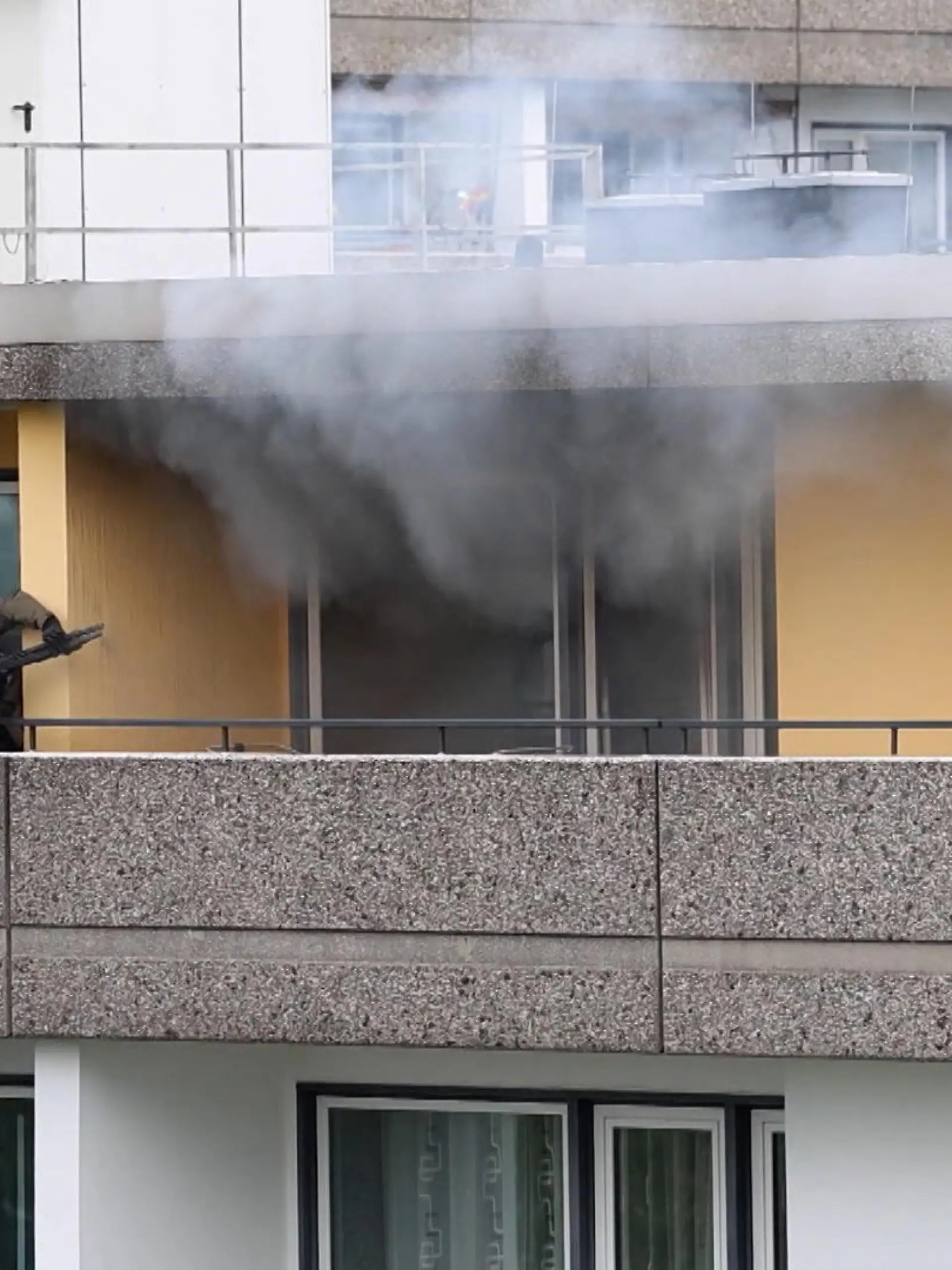 Neun Polizisten und Rettungskräfte wurden bei dem Einsatz zum Teil lebensgefährlich verletzt