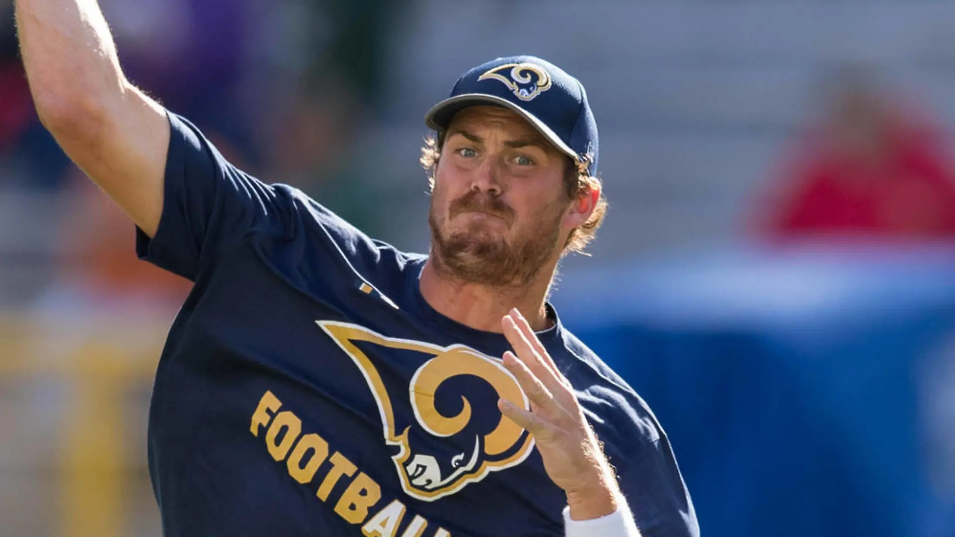 NFL, American Football Herren, USA Los Angeles Rams at Green Bay Packers, Aug 31, 2017 Green Bay, WI, USA Los Angeles Rams quarterback Dan Orlovsky 8 during warmups prior to the game against the Green Bay Packers at Lambeau Field. Mandatory Credit: Jeff Hanisch-USA TODAY Sports, 31.08.2017 15:30:26, 10262613, Los Angeles Rams, Green Bay Packers, Lambeau Field, NFL, Dan Orlovsky PUBLICATIONxINxGERxSUIxAUTxONLY Copyright: xJeffxHanischx 10262613