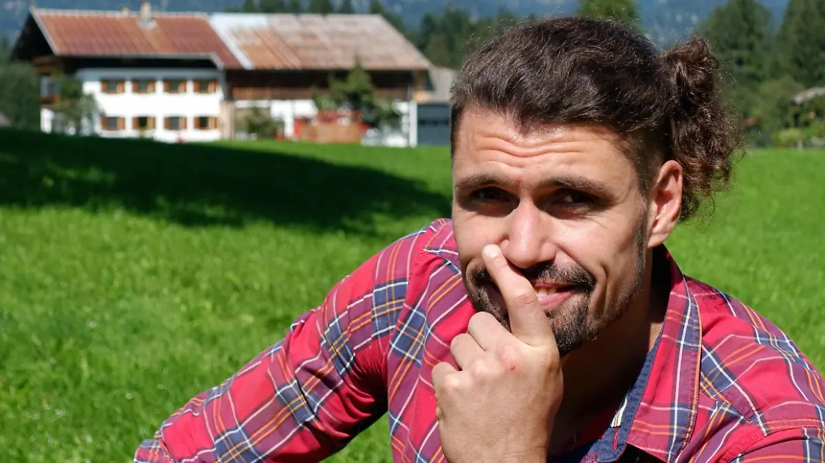 Peter (33) aus Österreich

+++ Die Verwendung des sendungsbezogenen Materials ist nur mit dem Hinweis und Verlinkung auf RTL+ gestattet. +++