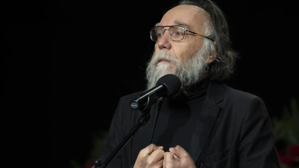 MOSCOW, RUSSIA - AUGUST 23: Russian sociologist and philosopher Aleksandr Dugin makes a speech as he attends a funeral ceremony on August 23, 2022 in Moscow, Russia for his daughter Darya Dugina, who was killed in a car explosion on the outskirts of Moscow late Saturday. Dugina, 29, was the daughter of Russian sociologist and philosopher Aleksandr Dugin, who heads the International Eurasian Movement, a political movement which opposes American values like liberalism and capitalism. Evgenii Bugubaev / Anadolu Agency