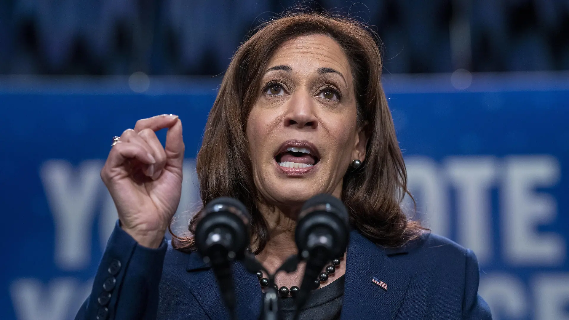 Vice President Kamala Harris joins President Joe Biden speaking at a DNC political event at Howard Theatre in Washington, DC on Thursday, November 10, 2022. 1 WAP20221110522 KenxCedeno