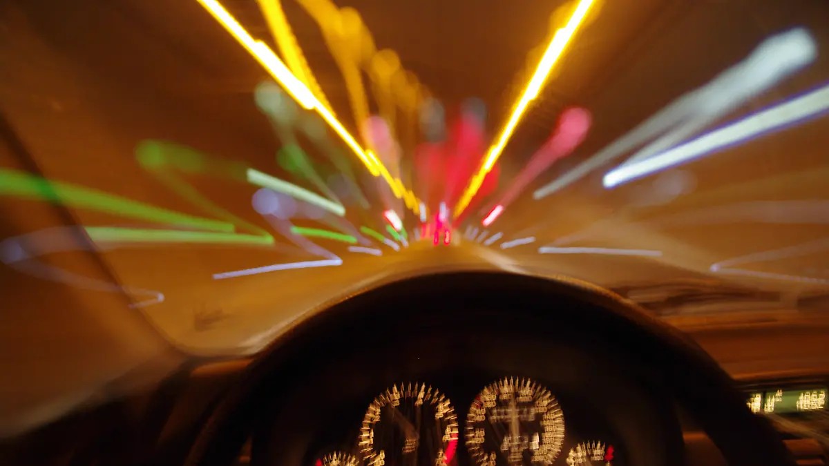 tunnel car motion blur night traffic fast