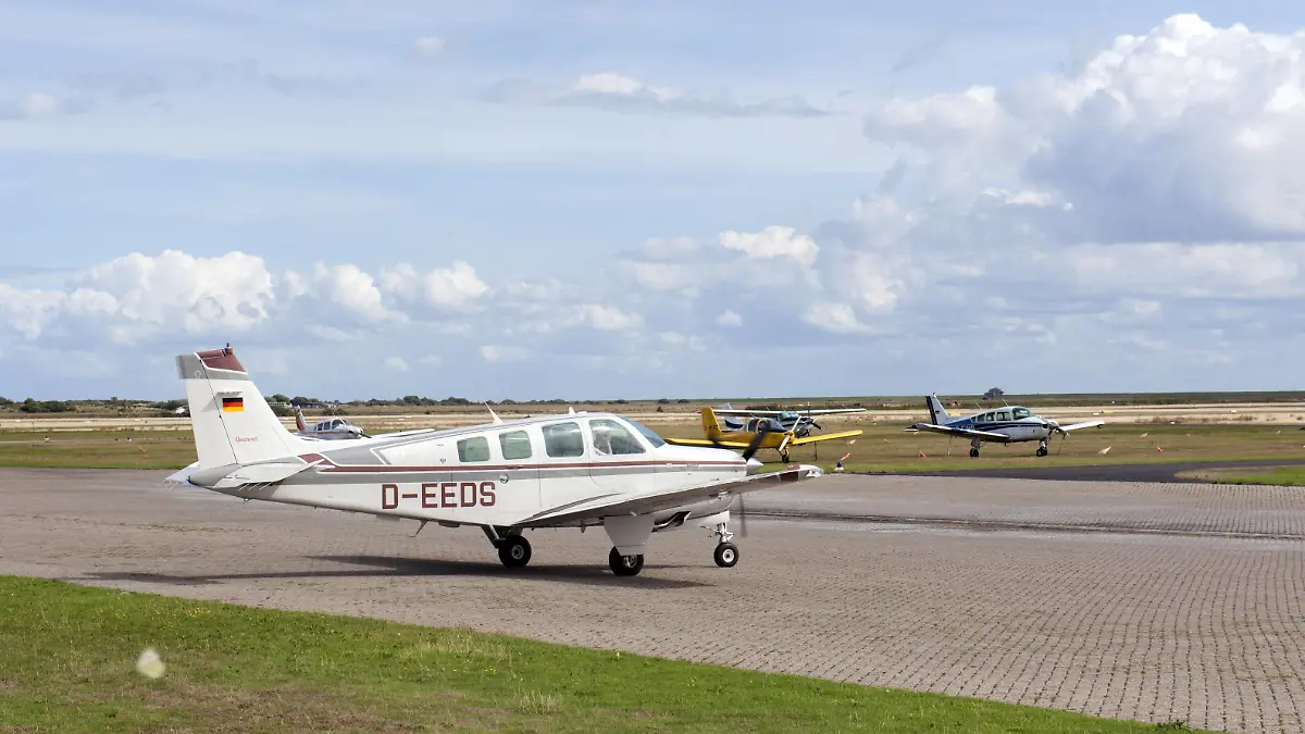 Borkum Germany Borkum airfield / flugplatz D-EEDS - Beechcraft A36 Bonanza PUBLICATIONxINxGERxSUIxAUTxHUNxONLY