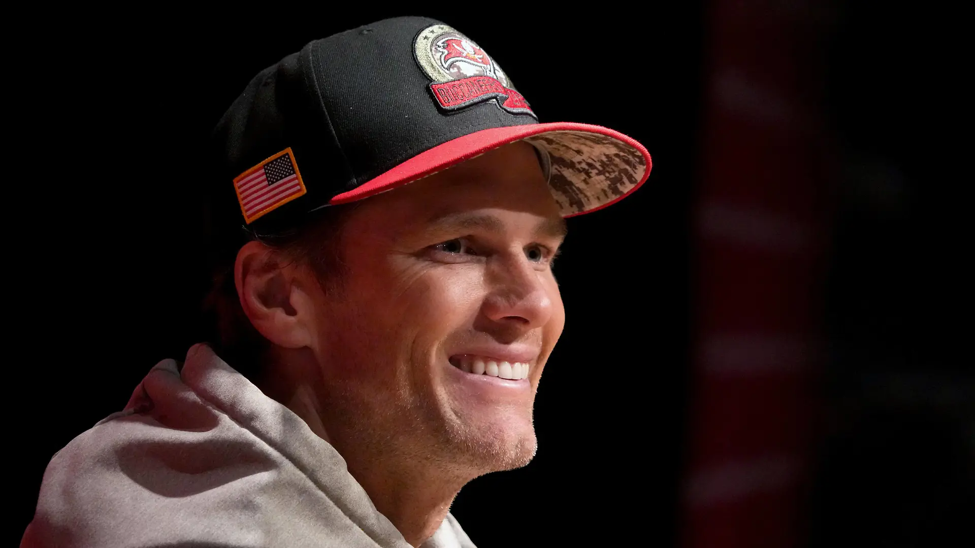 NFL, American Football Herren, USA International Series-Tampa Bay Buccaneers Practice Nov 11, 2022 Munich, Germany Tampa Bay Buccaneers quarterback Tom Brady 12 at press conference, PK, Pressekonferenz at the FC Bayern Campus. Munich FC Bayern Campus ENTER STATE Germany, EDITORIAL USE ONLY PUBLICATIONxINxGERxSUIxAUTxONLY Copyright: xKirbyxLeex 20221111_jla_al2_071