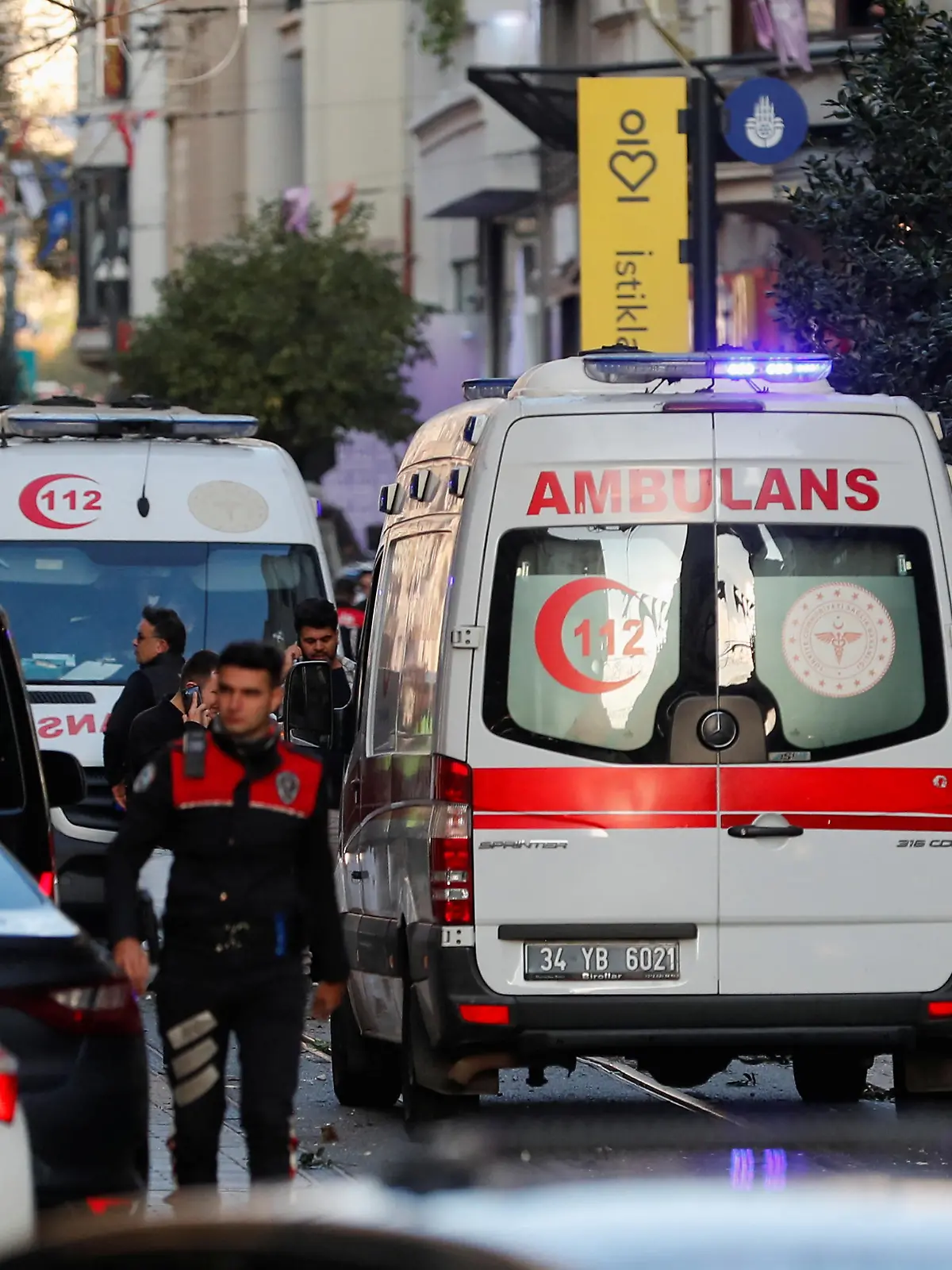 Ambulances arrive near the scene following an explosion in central Istanbul's Taksim area, Turkey November 13, 2022. REUTERS/Kemal Aslan