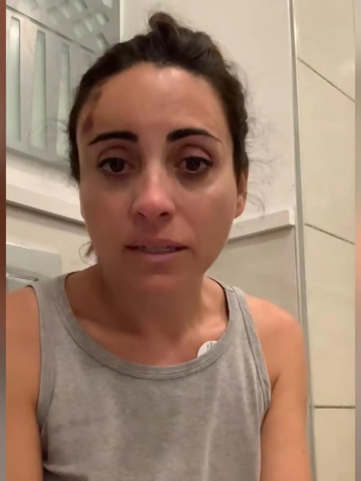 Ely Fernández erzählte ihren Fans auf TikTok von dem dramatischen Safari-Zwischenfall, der ihr fast das Leben kostete.