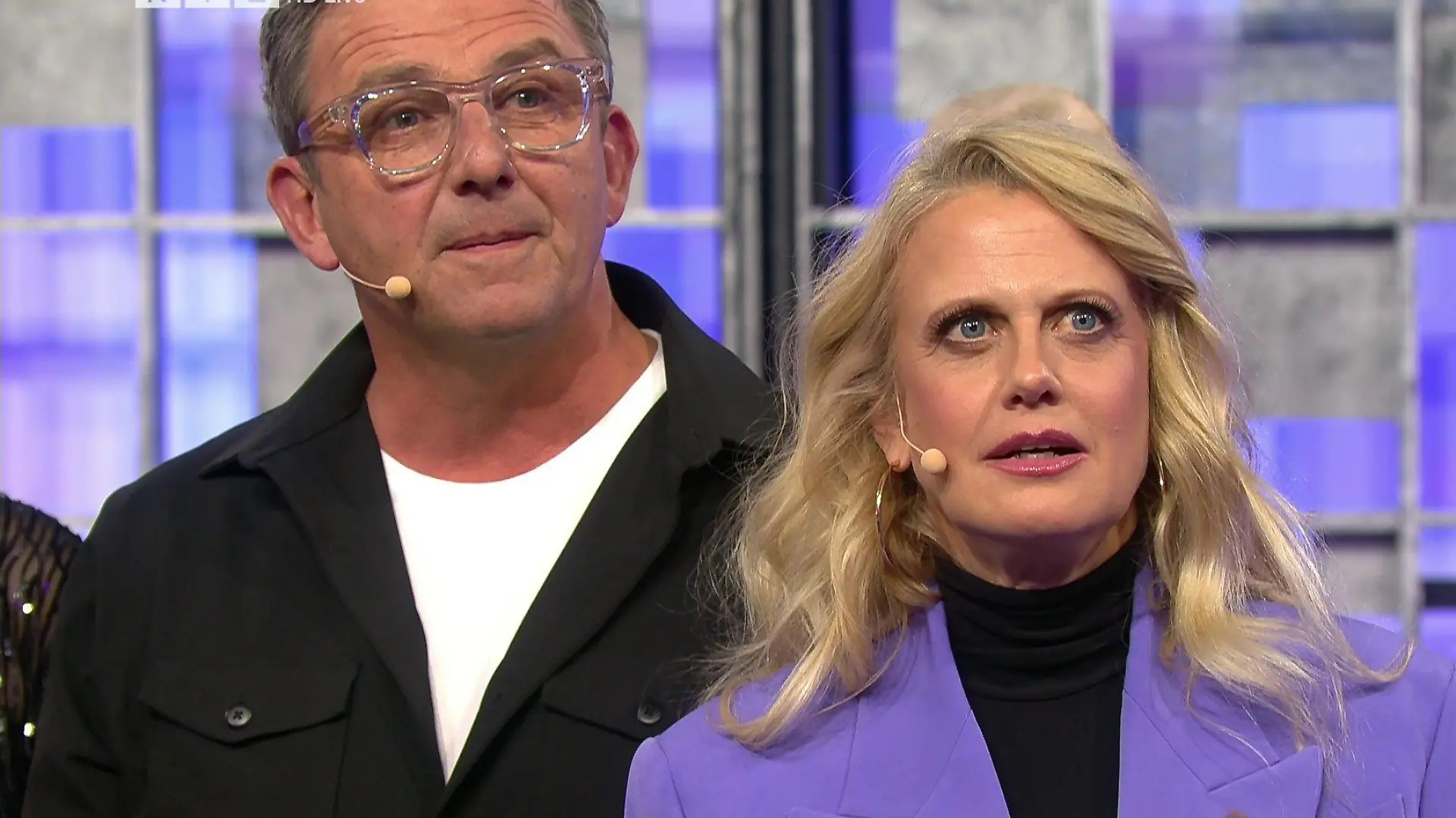 Barbara Schöneberger, die "Denn sie wissen nicht, was passiert"-Queen von letzter Woche, spielt diesmal mit "Berdoktor" Hans Sigl