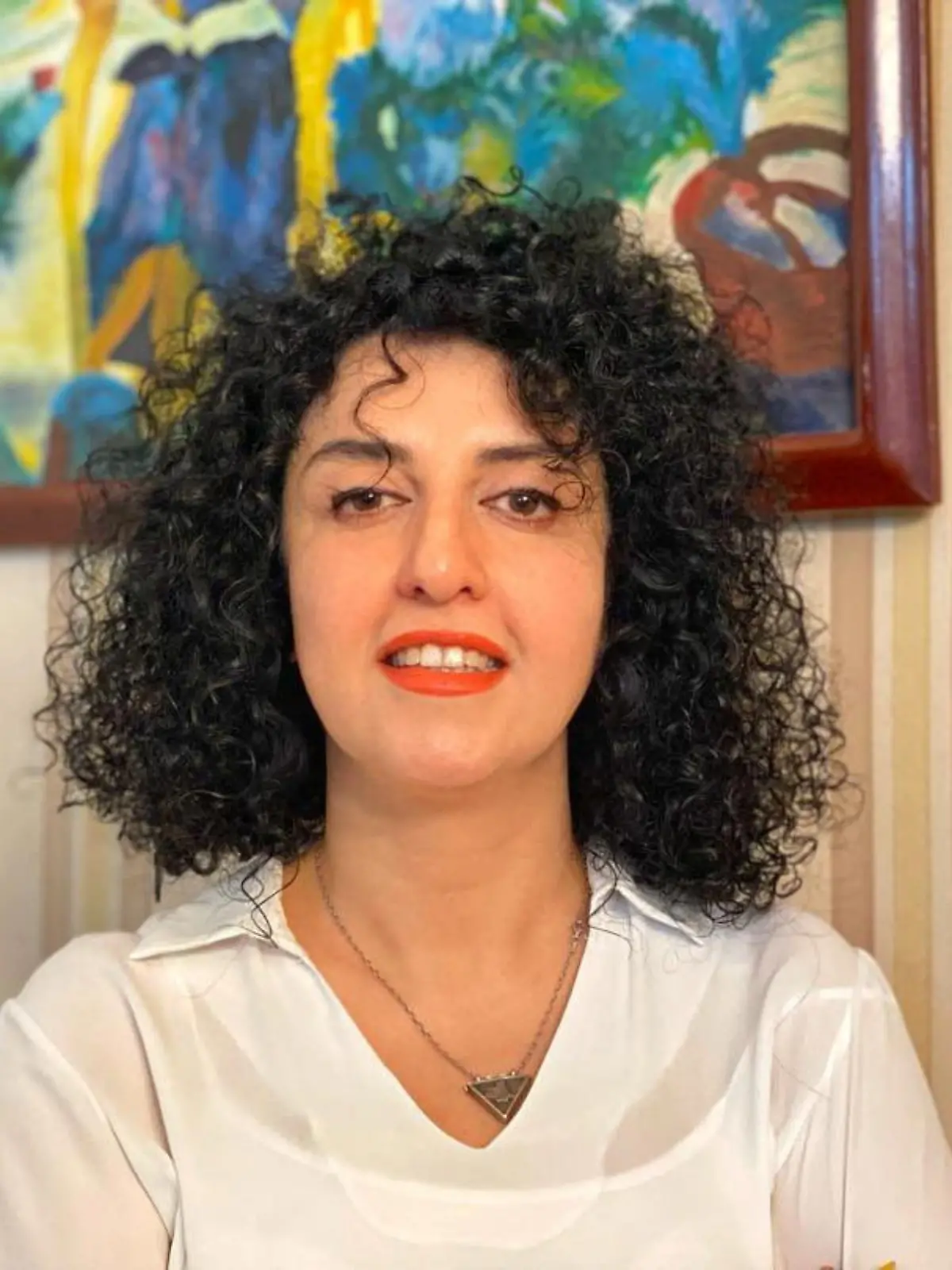 Iranian human rights activist and the vice president of the Defenders of Human Rights Center (DHRC) Narges Mohammadi poses in this undated handout picture. Mohammadi family archive photos/Handout via REUTERS    NO RESALES. NO ARCHIVES. MANDATORY CREDIT. THIS IMAGE HAS BEEN SUPPLIED BY A THIRD PARTY.