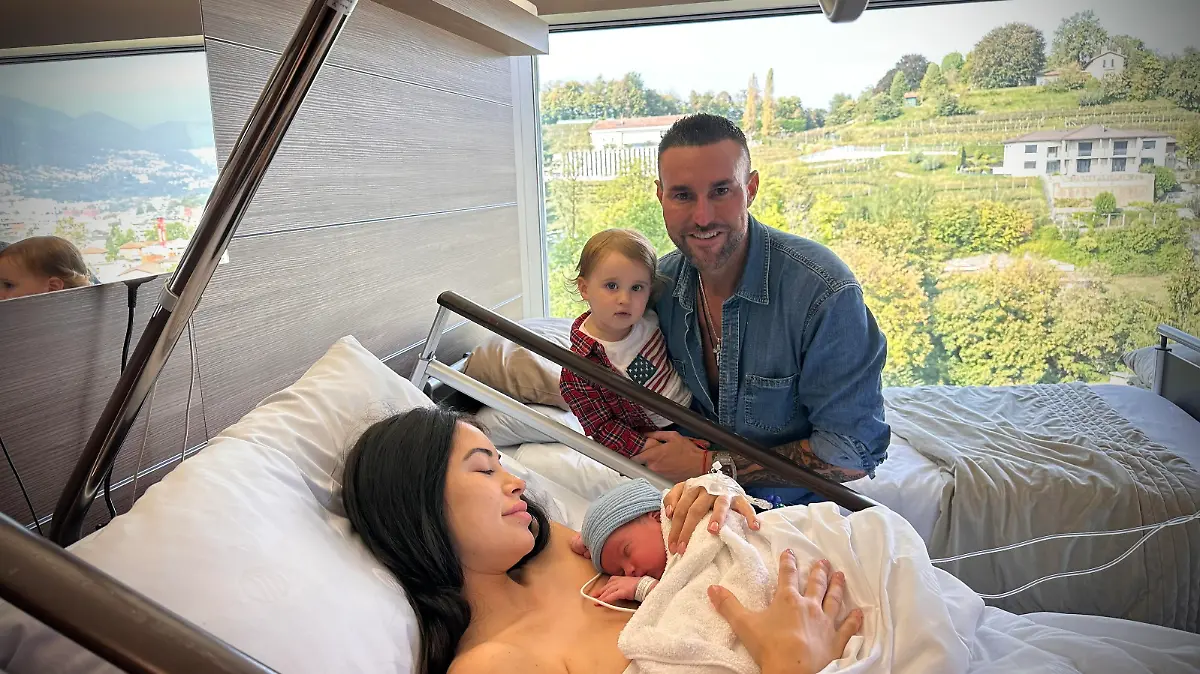 Philipp Plein und Lucia Bartoli zeigen sich erstmals zusammen mit ihren beiden gemeinsamen Söhnen.