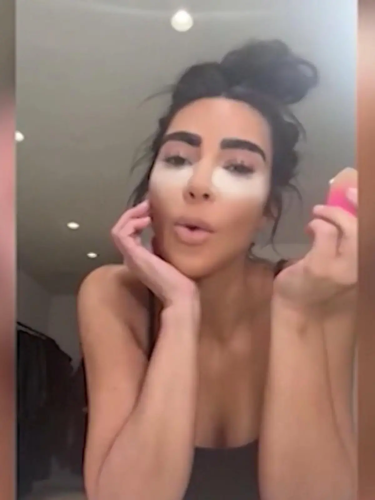 Bild zu: "Kim Kardashian ohne Make-up und Filter"