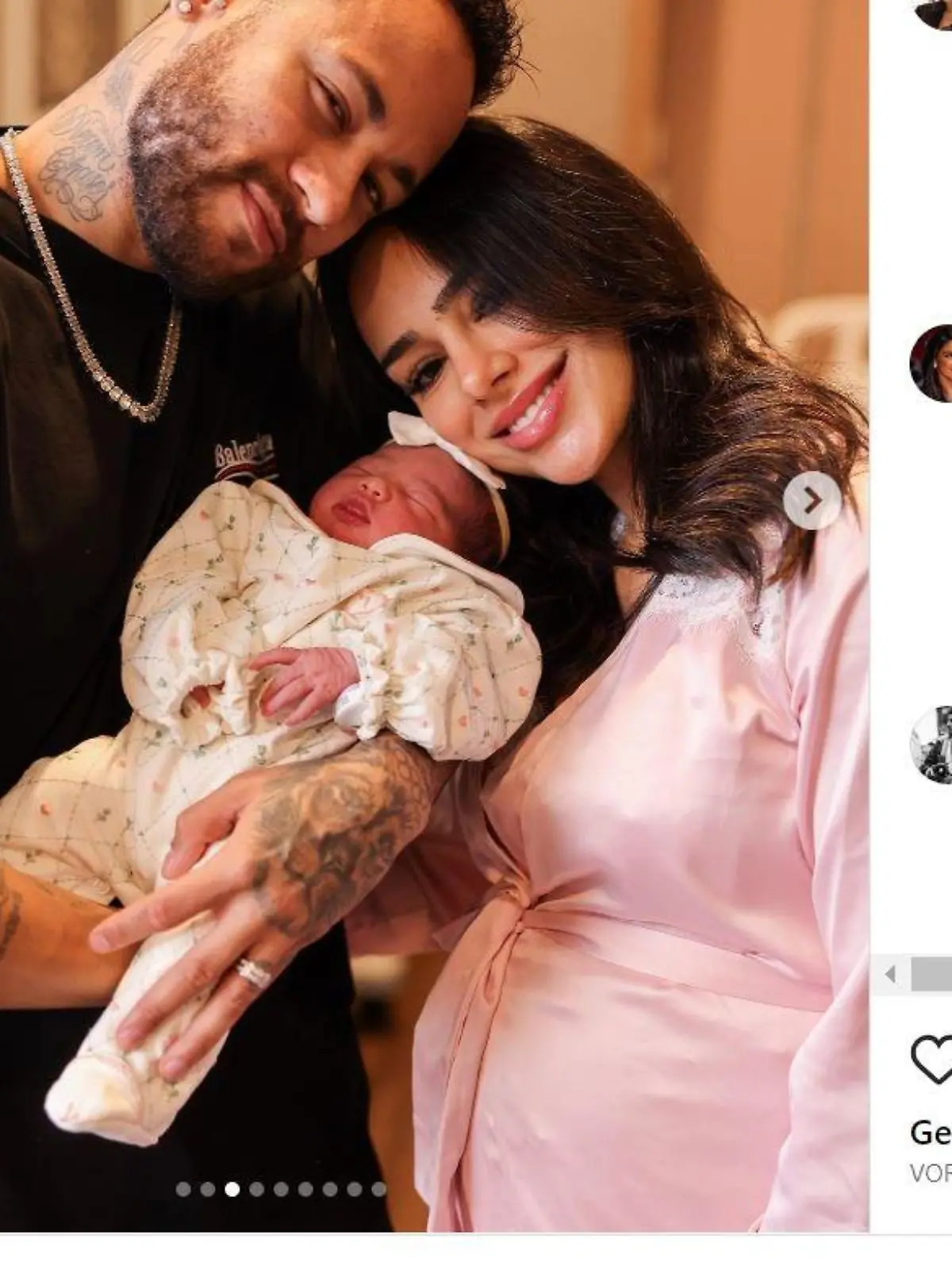 Neymar und Bruna mit Baby im Arm